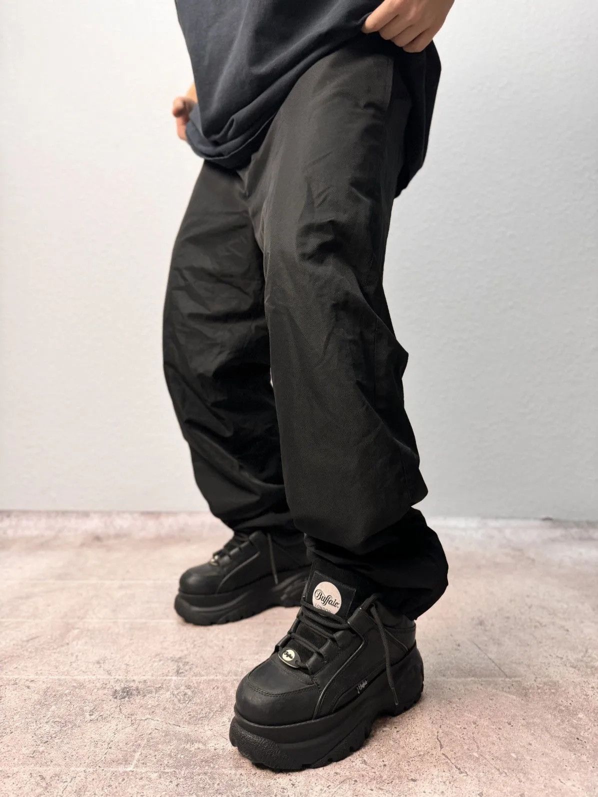 Lacoste × Vintage Vintage Nylon Lacoste Track Pants Drill Mini Logo Y2K Size US 34 / EU 50 - 3 Thumbnail