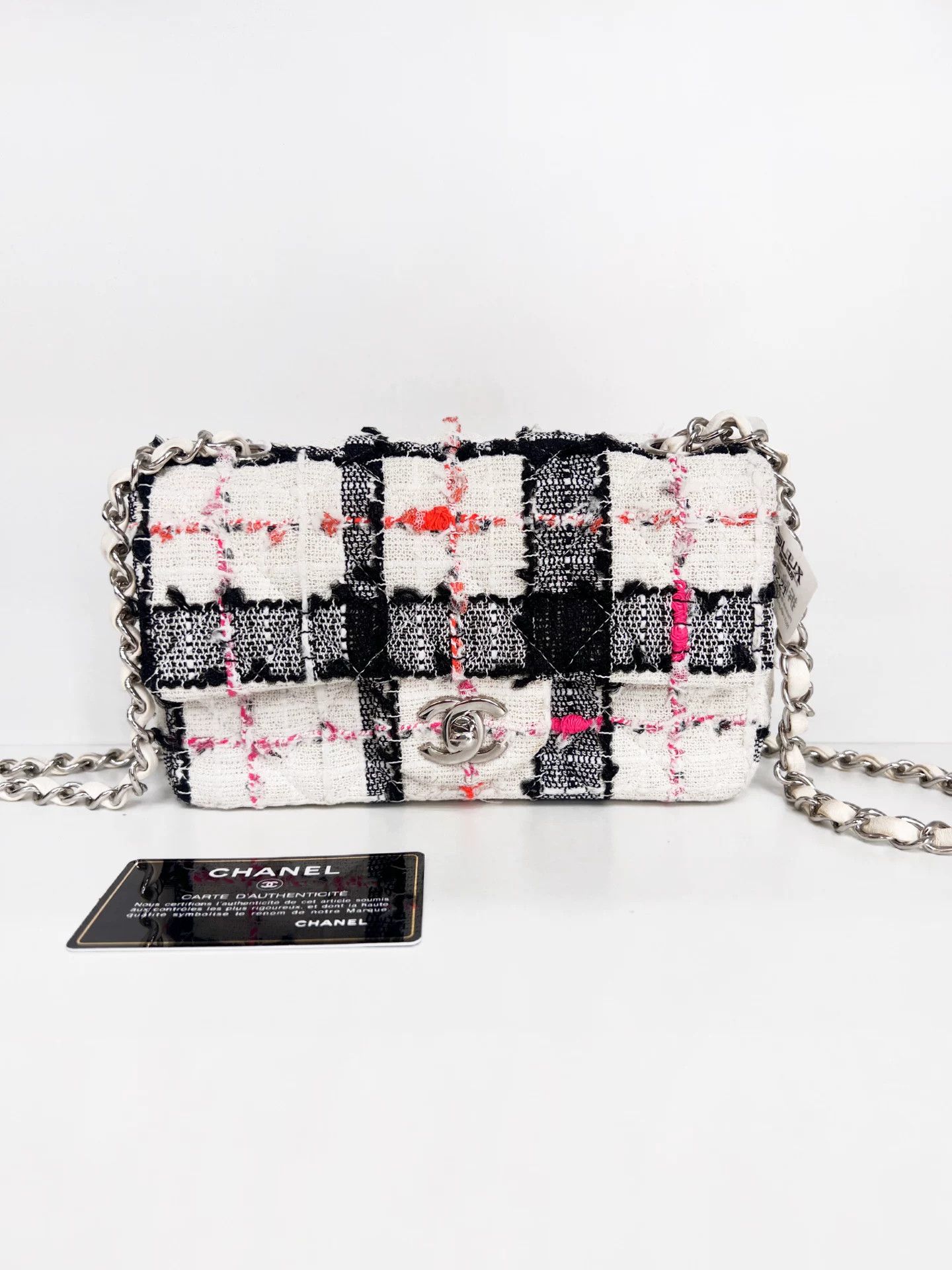 Chanel Pre-loved Bag Very good condition Size ONE SIZE - 1 Thumbnail