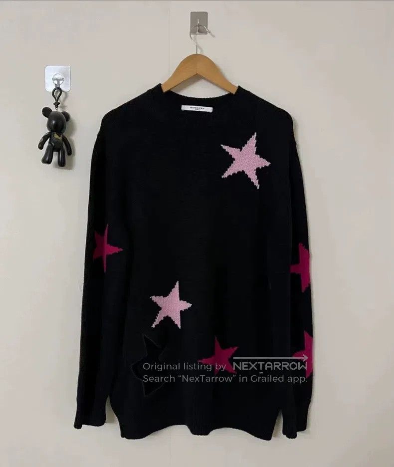 Givenchy Givenchy Star Knit Sweater Size US S / EU 44-46 / 1 - 1 Thumbnail