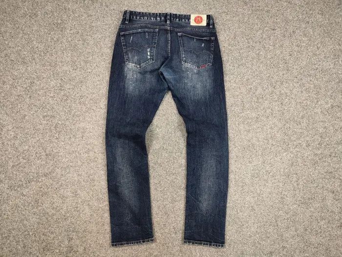 Japanese Brand Vintage 90's Retro Japanese Selvedge Distressed Denim Jeans Size US 31 - 3 Thumbnail
