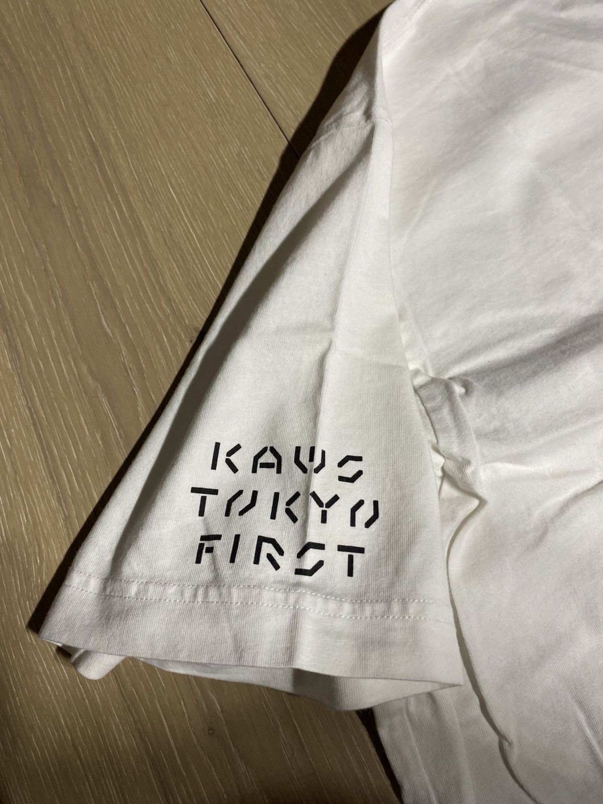 Kaws × Uniqlo Kaws Tokyo First Uniqlo Shirt Size US XXL / EU 58 / 5 - 4 Thumbnail