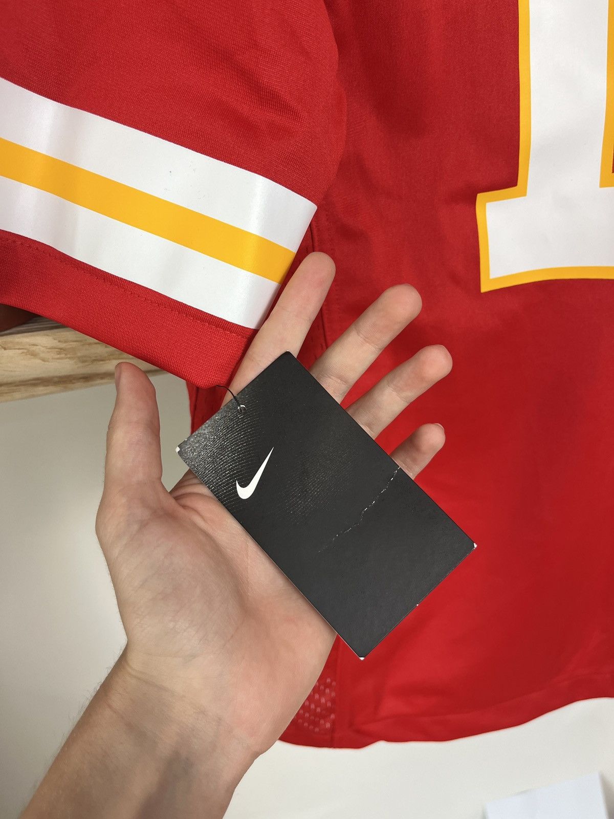 NFL Men's Nike Patrick Mahomes Red Kansas City Chiefs Jersey Size US XL / EU 56 / 4 - 3 Thumbnail