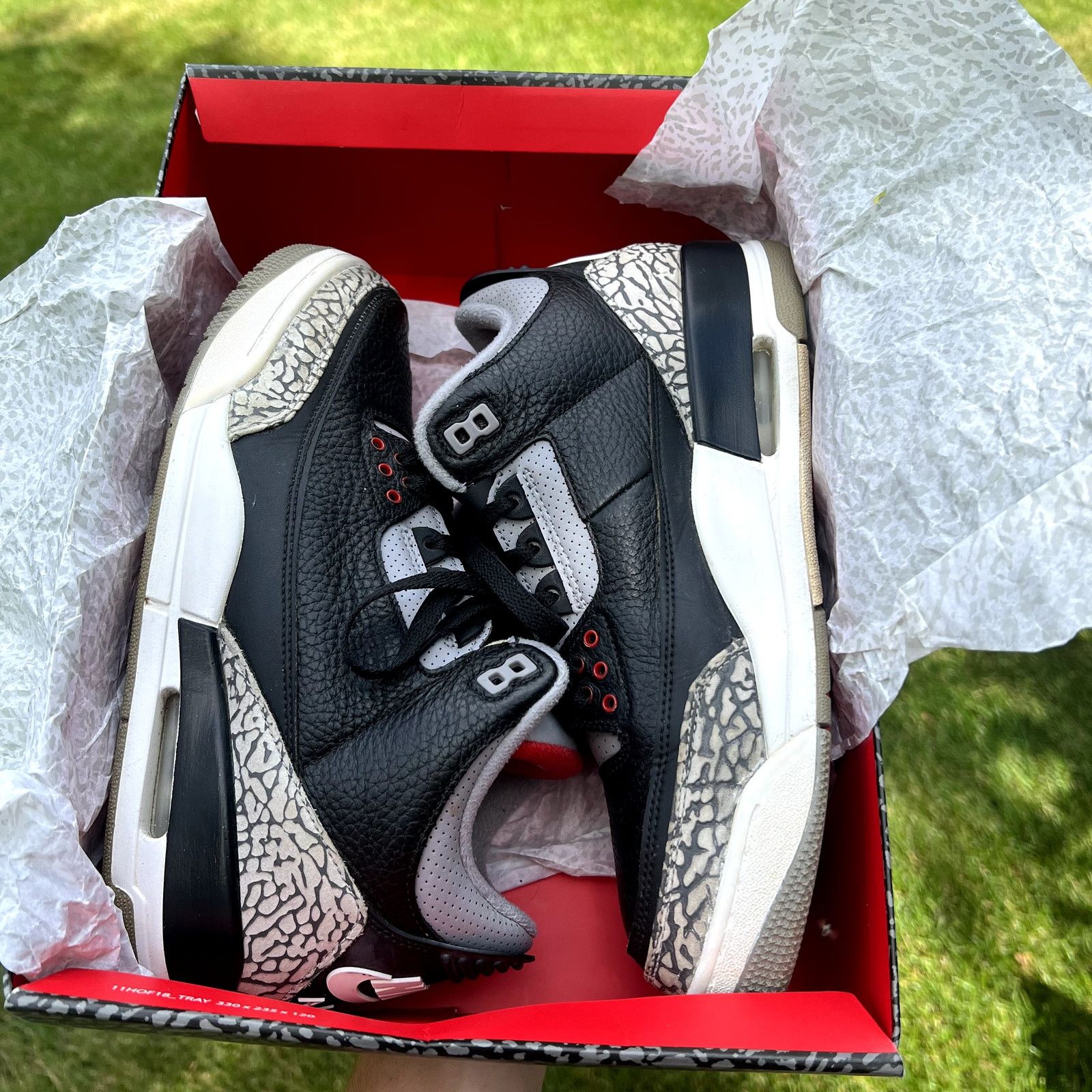 Jordan Brand × Nike Nike Air Jordan 3 Retro OG Black Cement 2018 Men's Size 9.5 Size US 9.5 / EU 42-43 - 9 Thumbnail