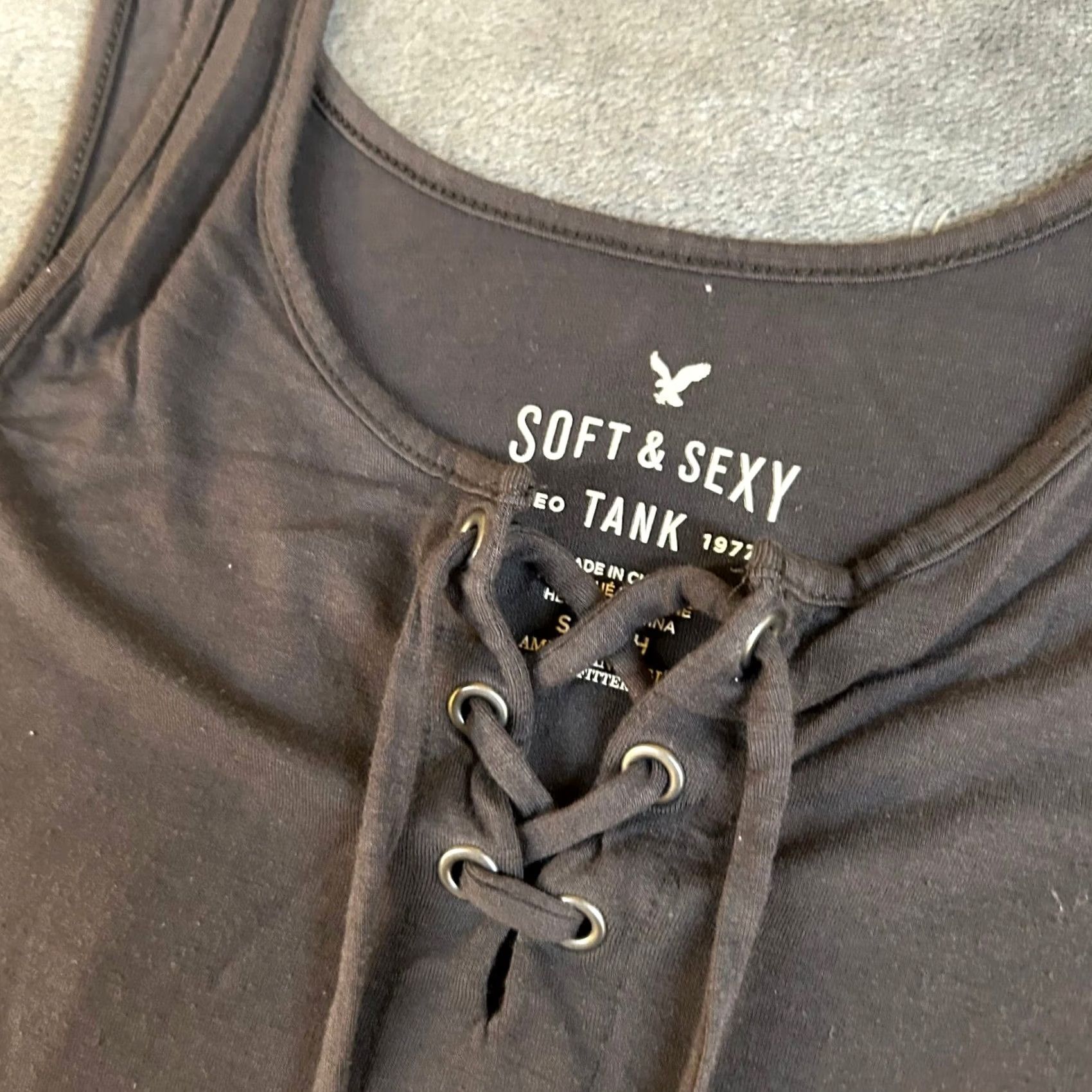 Vintage American Eagle Tank Women's Small Gray Lace-Up Sleeveless Scoop Neck Strappy Accent Basic Casual Size S / US 4 / IT 40 - 2 Thumbnail