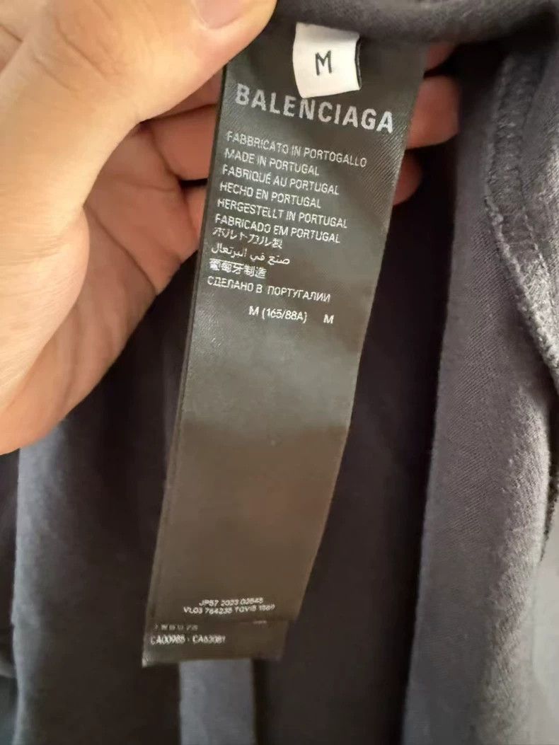 Balenciaga Balenciaga Burned Fuzzy Cola Short Sleeve Size US M / EU 48-50 / 2 - 4 Thumbnail
