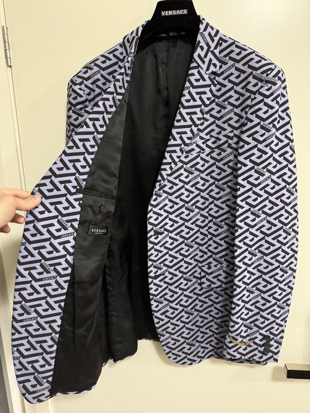 Versace Monogram Greca Jacquard Wool Suit – Blazer 50 + Pants 48 Size 40R - 11 Thumbnail