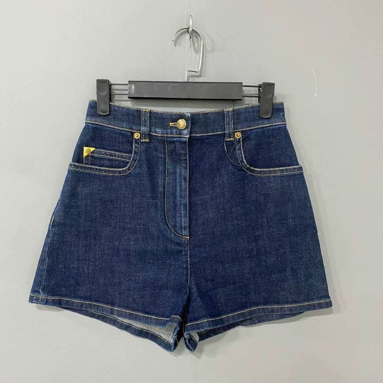 Louis Vuitton Louis Vuitton Louis Vuitton Denim Shorts for Women-2506 Size US 36 / EU 52 - 5 Thumbnail