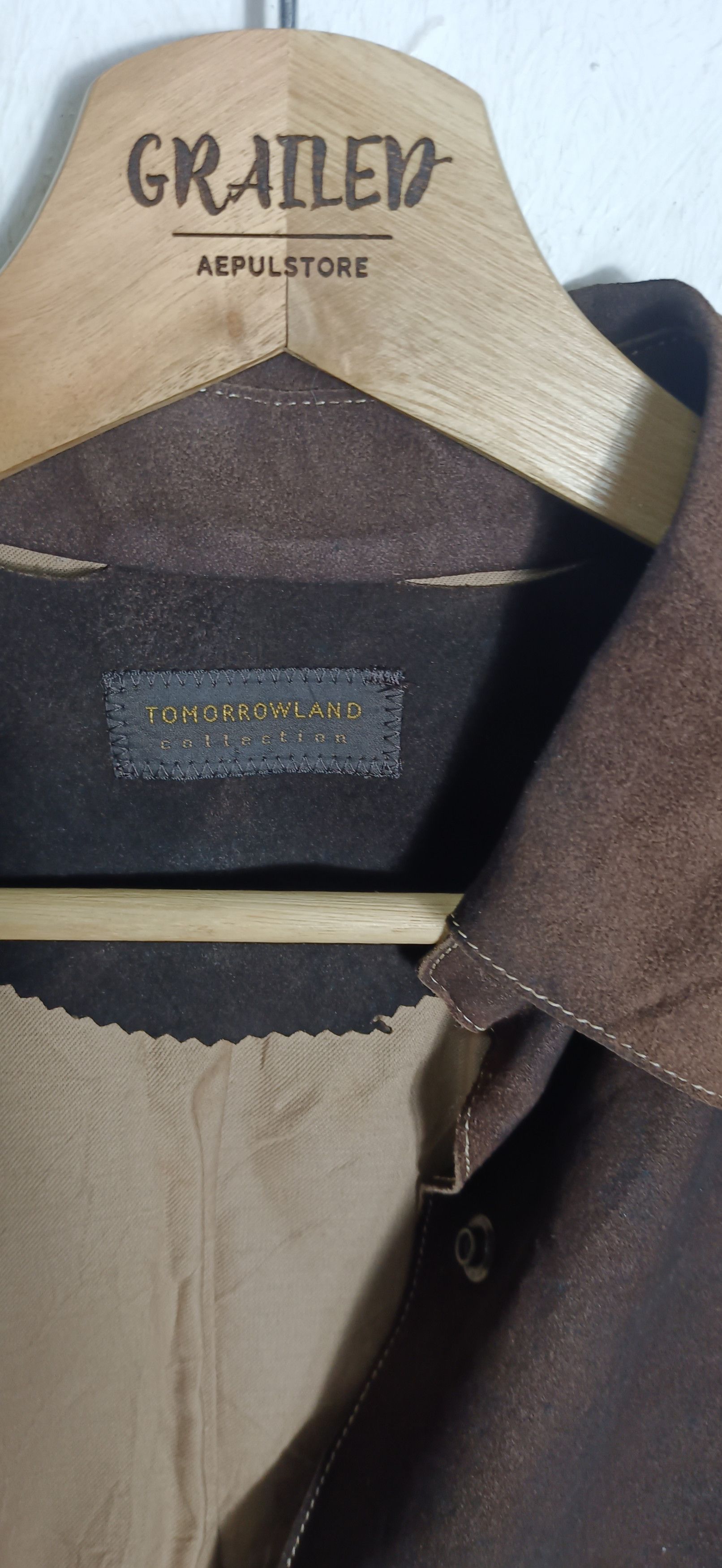 Japanese Brand × Tomorrowland × Vintage Vintage💥Tomorrowland Suede Material Jacket Size US S / EU 44-46 / 1 - 16 Thumbnail