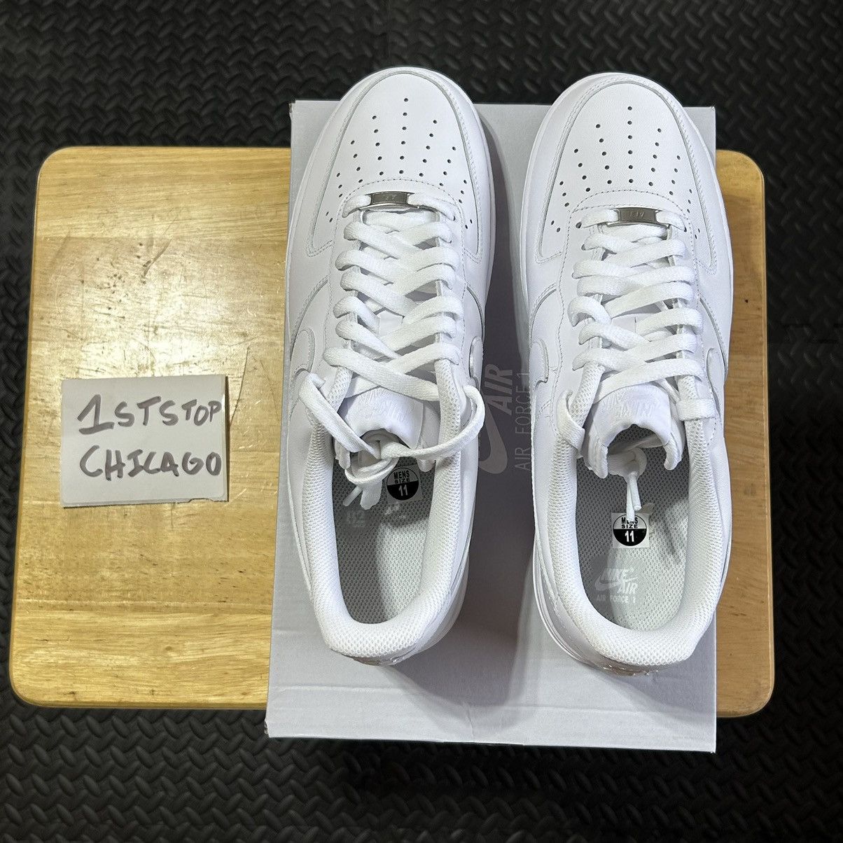 Nike Nike Air Force 1 Low White Sneakers Men's 11 CW2288-111 NEW Size US 11 / EU 44 - 4 Thumbnail
