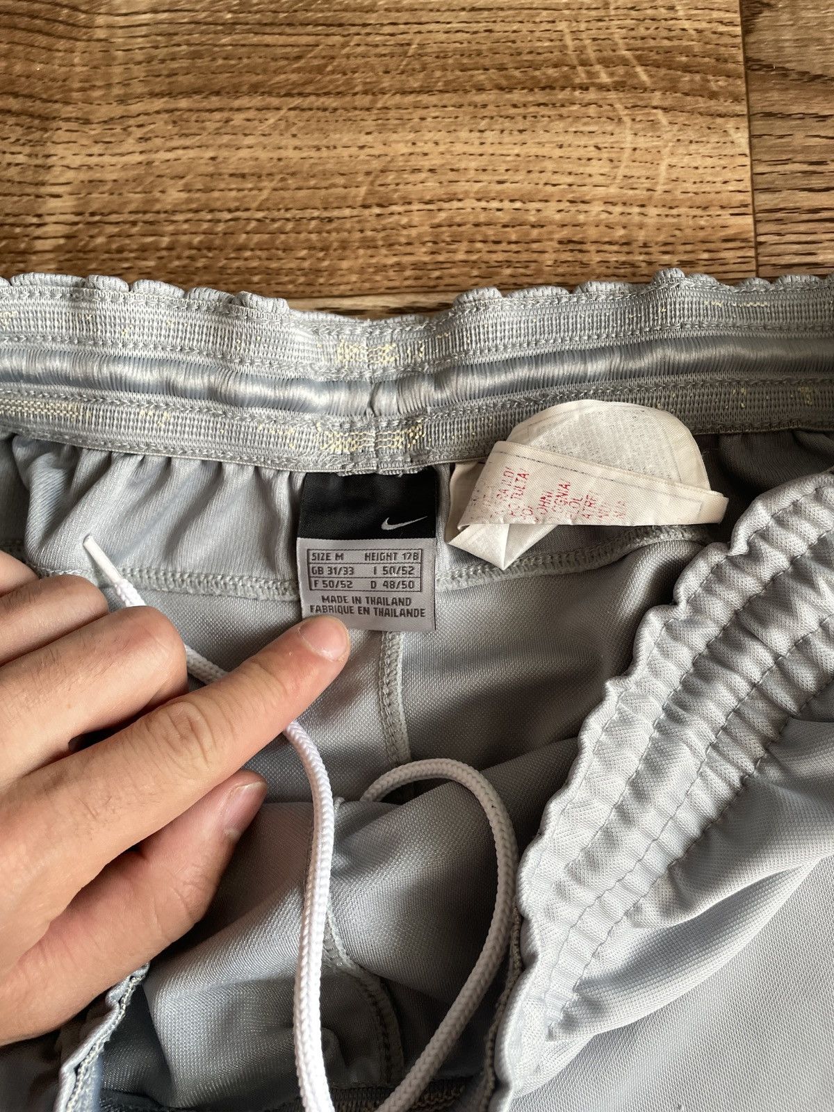 Nike × Vintage Vintage Nike Shorts Baggy Mini Swoosh Mens M Size Y2K 90s Size US 32 / EU 48 - 6 Thumbnail