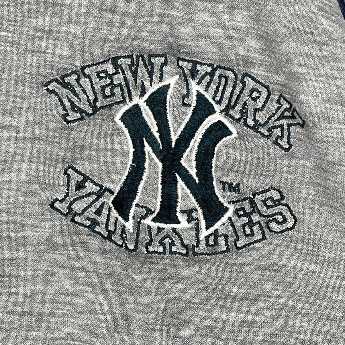 New York Yankees New York Yankees Small Logo Crewneck Sweatshirt Size US L / EU 52-54 / 3 - 5 Thumbnail