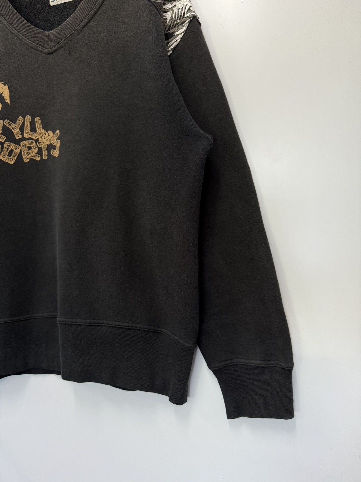 Other 🔥 Ryu Sports Surf style V-neck Sweatshirt - M Size US S / EU 44-46 / 1 - 3 Thumbnail
