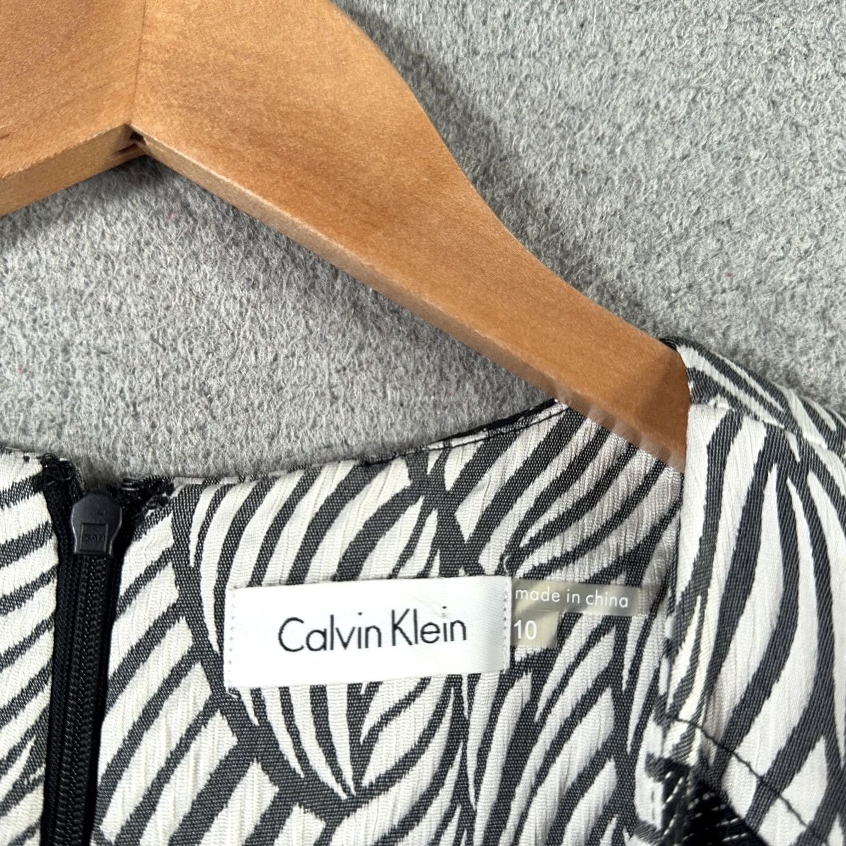 Calvin Klein Calvin Klein Dress Women 10 Black White Sleeveless Sheath Cocktail Wedding guest Size L / US 10 / IT 46 - 3 Thumbnail