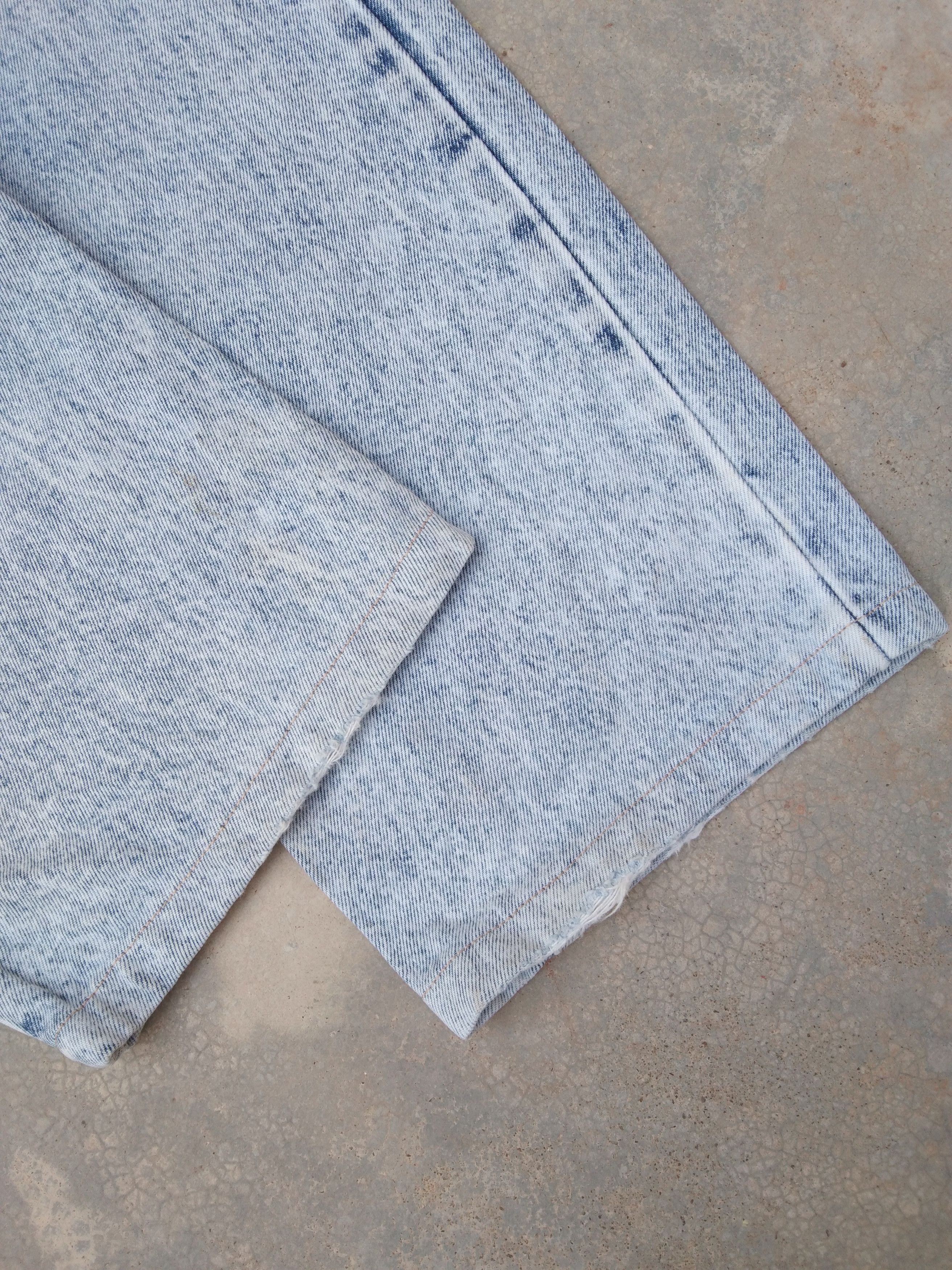 Edwin Vintage Distressed Edwin Jeans Acid Blue Wash Denim 36x30 Size US 36 / EU 52 - 4 Thumbnail