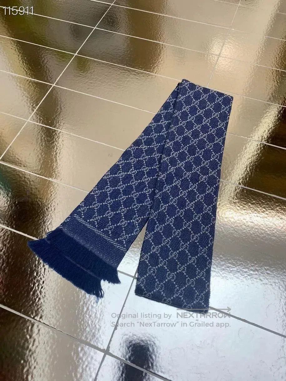 Gucci Gucci Logo Wool Scarf. Size ONE SIZE - 1 Thumbnail
