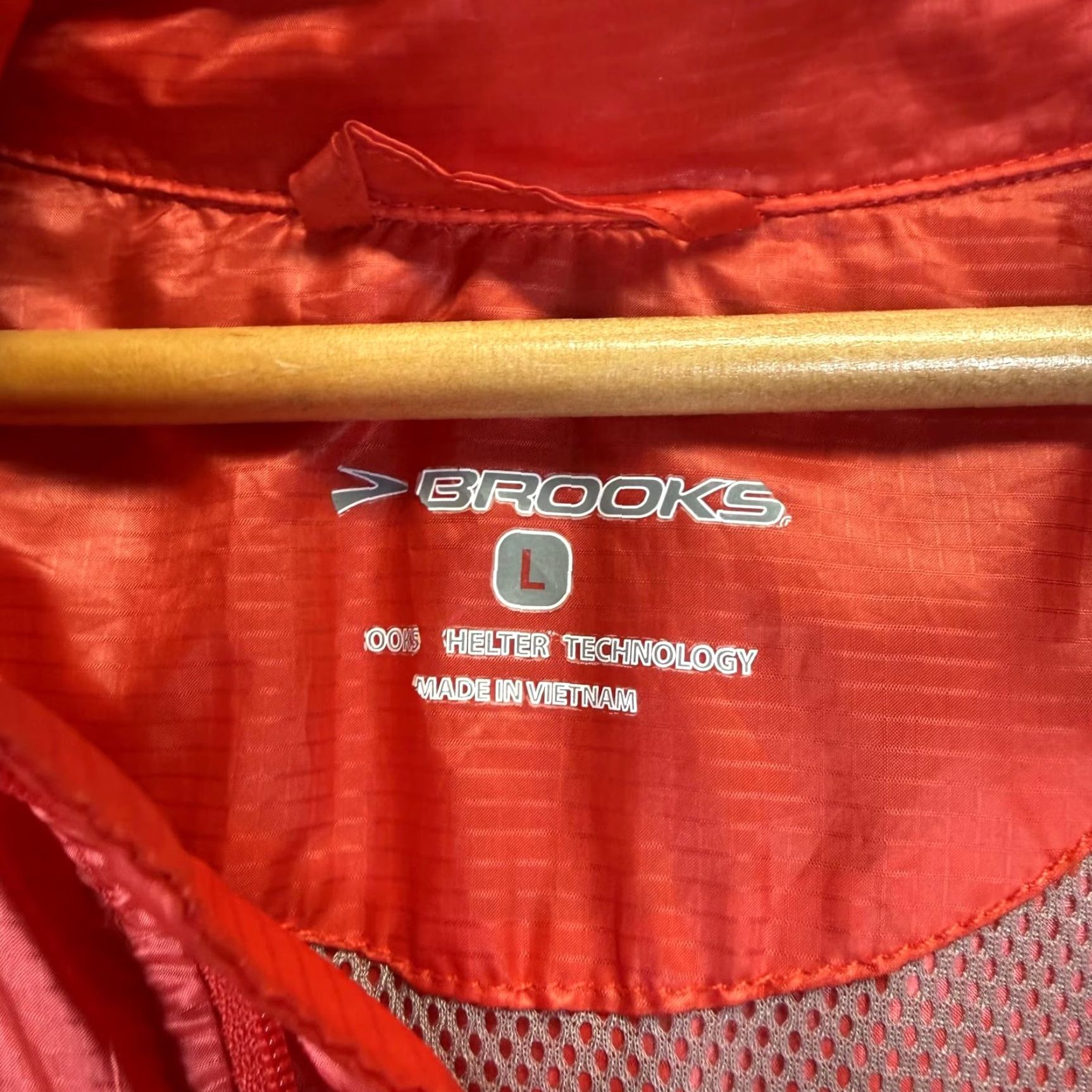 Brooks Brooks Windbreaker Jacket Red L Mens Zip Up Track Cycling Nylon Running Jersey Size US L / EU 52-54 / 3 - 2 Thumbnail