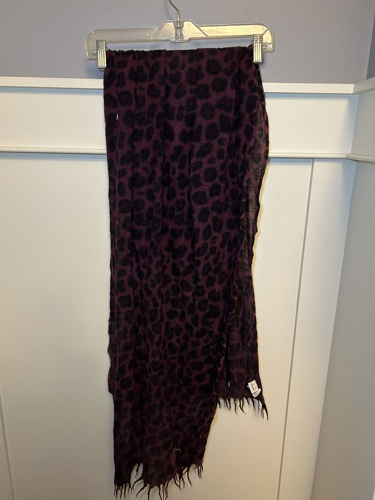 Vintage Vintage Wilfred 100% wool red leopard / cheetah scarf Size ONE SIZE - 2 Thumbnail
