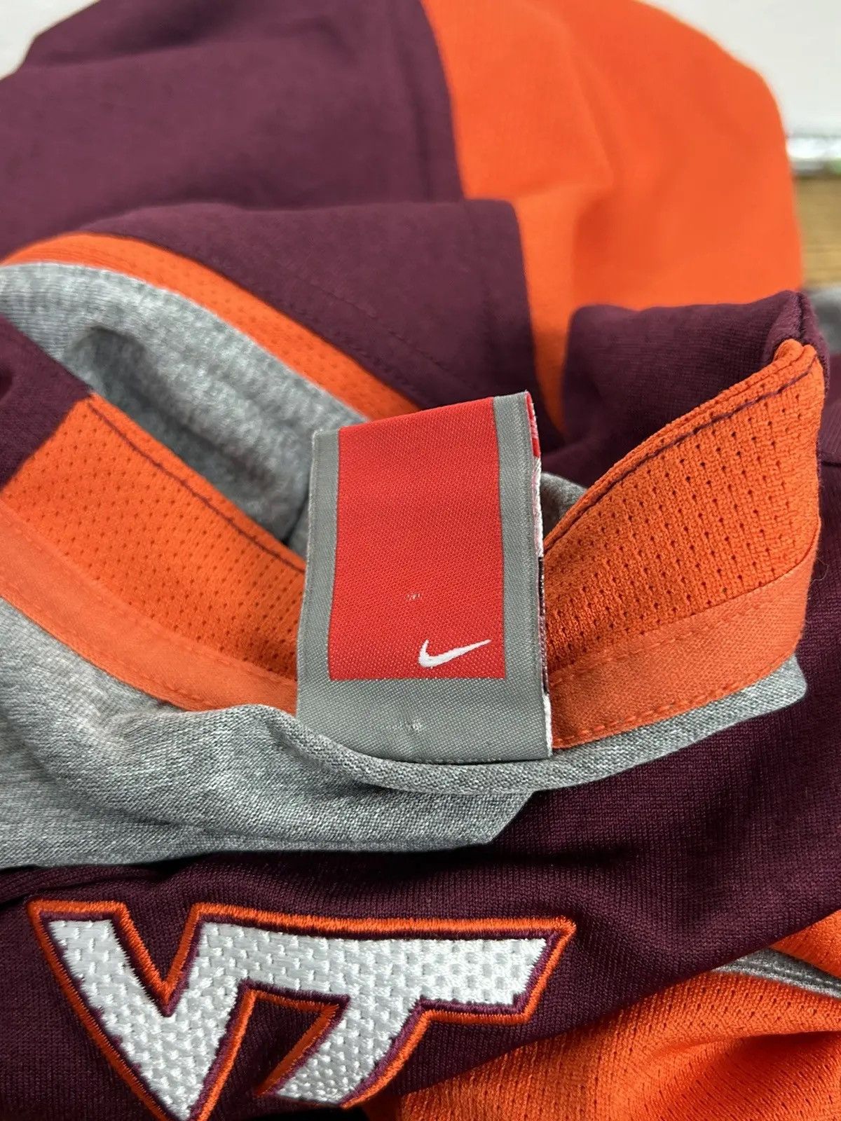 NFL 00s Vintage Nike Virginia Tech VT Sportswear Long Sleeve Size US S / EU 44-46 / 1 - 11 Thumbnail