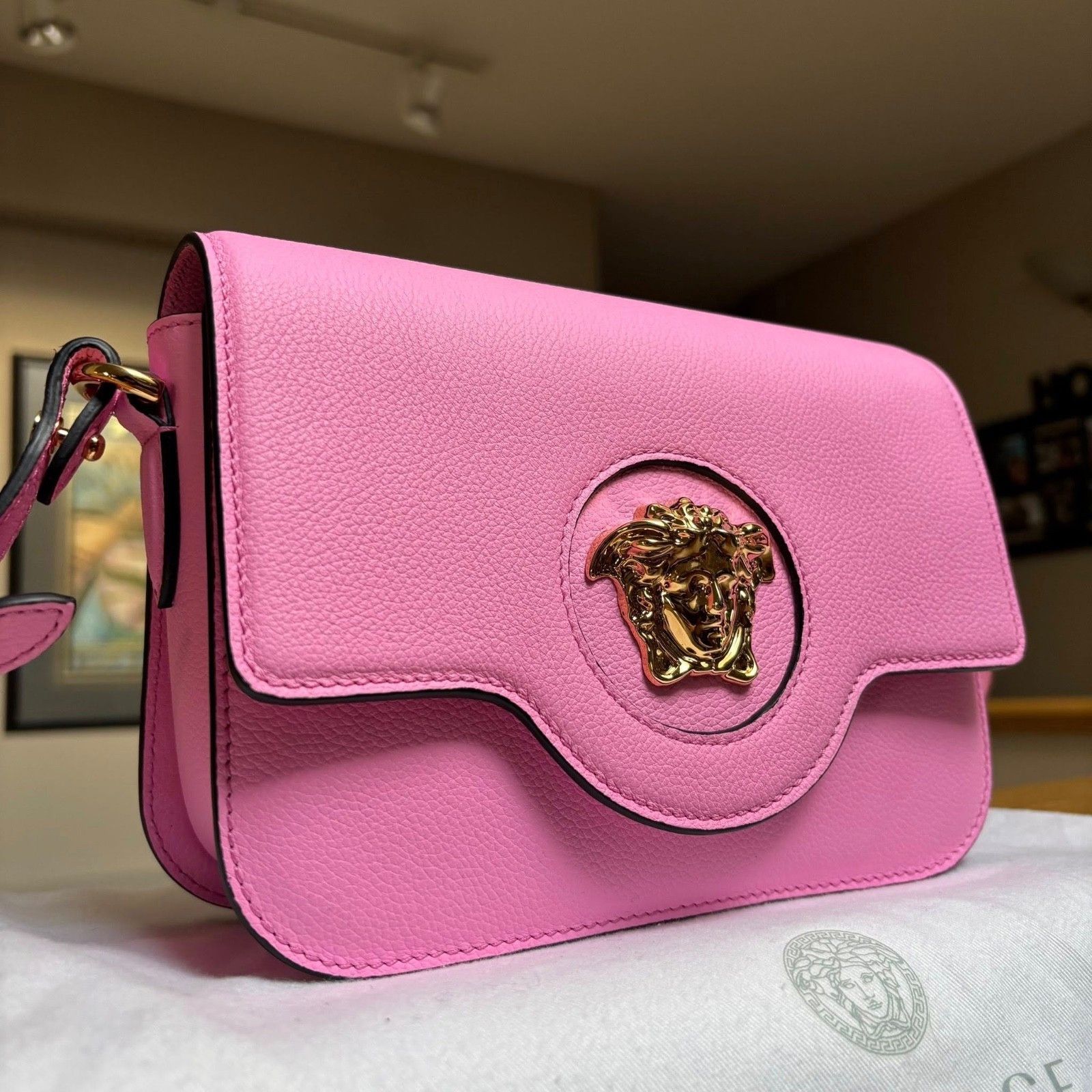 Versace Versace Candy Pink Leather Medusa Logo Side Bag Size ONE SIZE - 2 Thumbnail