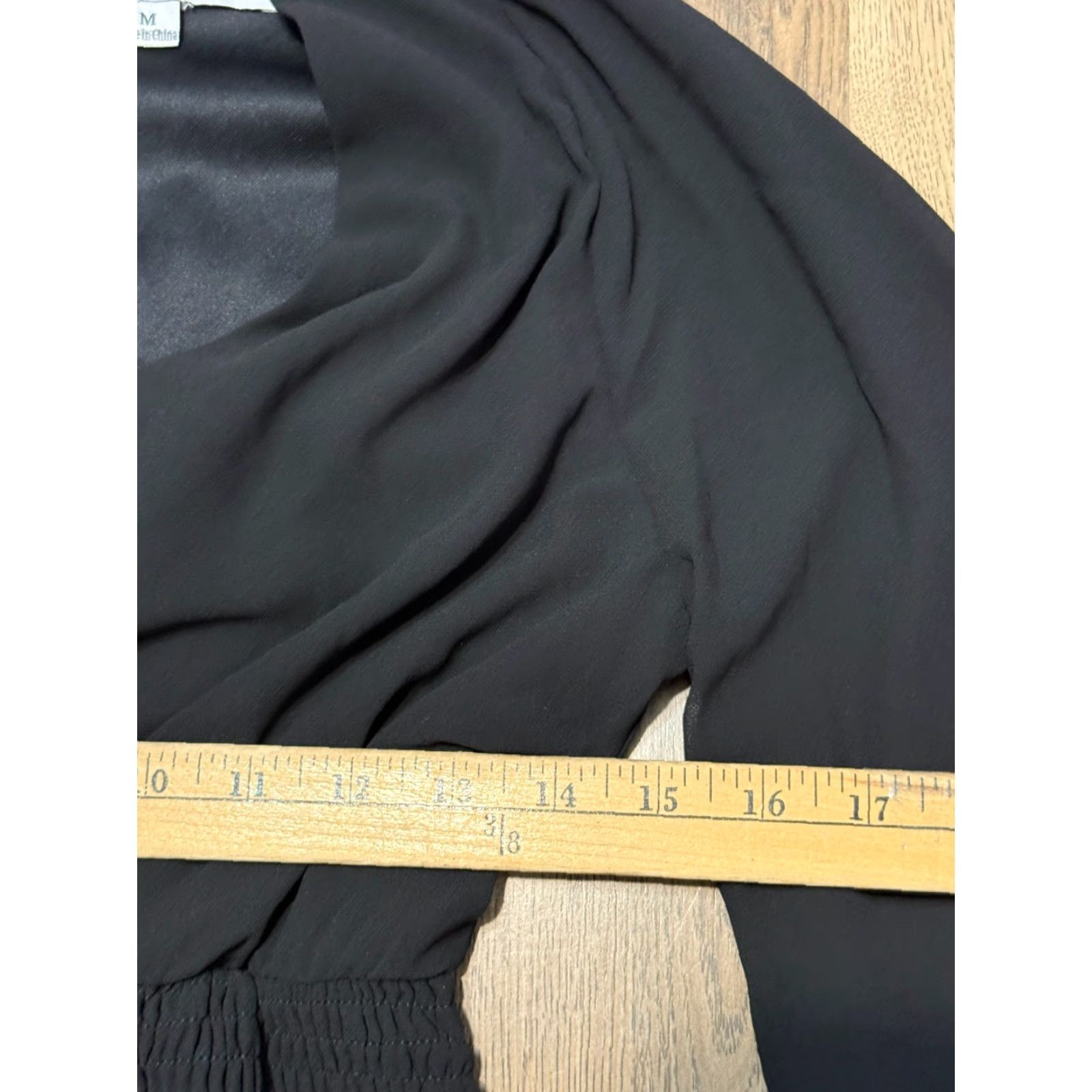 Vintage **Hyfve Women's Black Long Sleeve V-neck Ruffle Hem Medium Dress** User: Hyfve Women's Black Long Sleeve V-neck Ruffle Hem Medium Dress Size M / US 6-8 / IT 42-44 - 6 Thumbnail