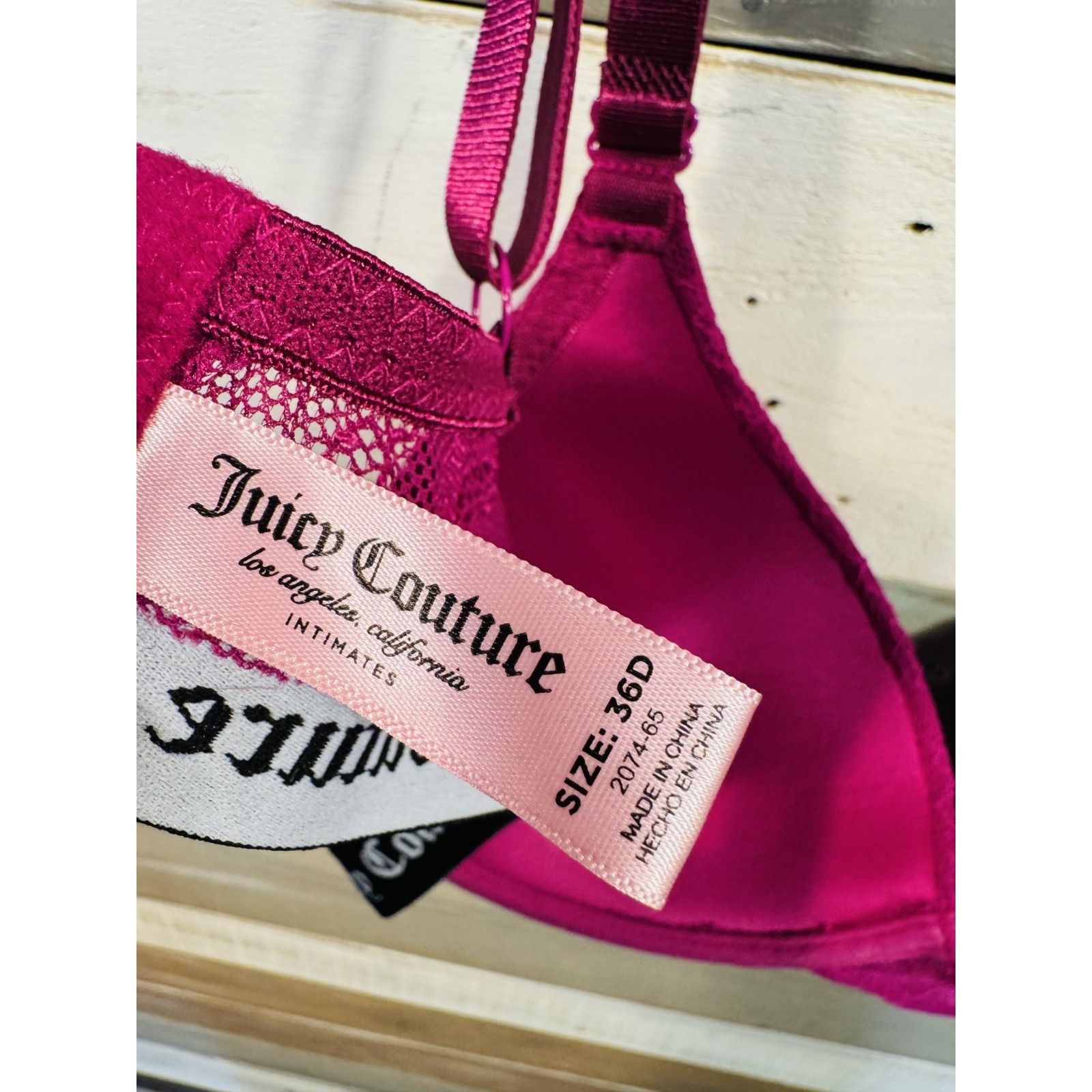Juicy Couture Juicy Couture Hot Pink Lace Sexy Push Up Bra Size 36D - EXCE Size ONE SIZE - 4 Thumbnail