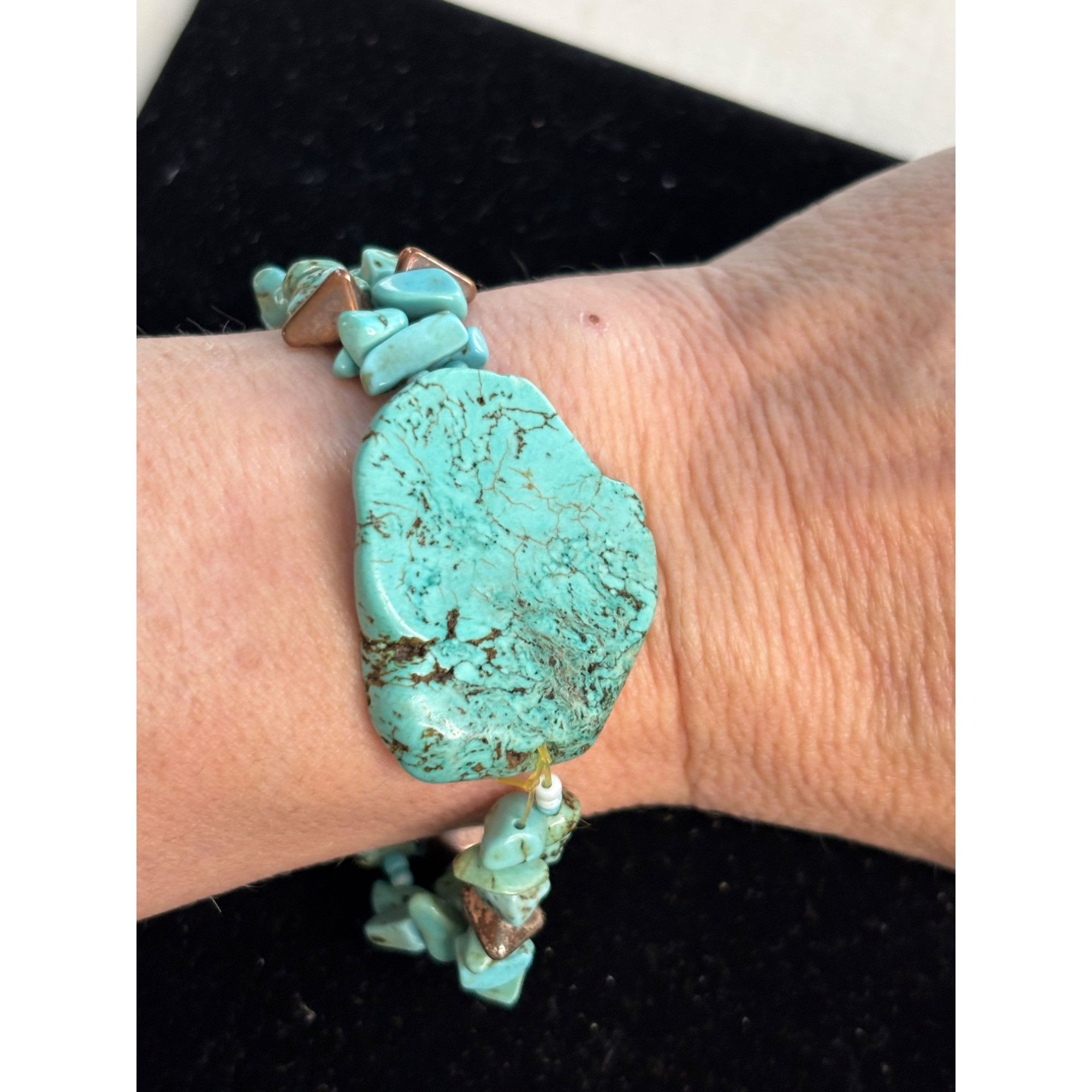 Other Turquoise Gemstone Beaded Bracelet With Large Center Stone & Size ONE SIZE - 2 Thumbnail