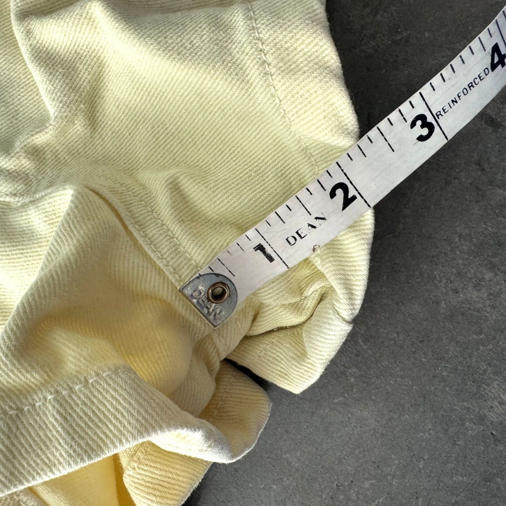 Guess VINTAGE Guess USA High Waisted Pale Yellow Mini Shorts 26 Women Short Cut-Off 90s Y2K Pink? Size 26" / US 2 / IT 38 - 6 Thumbnail