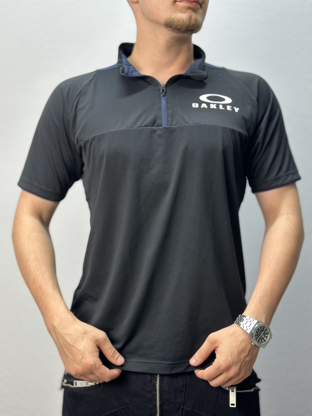 Oakley Vintage Oakley T-shirt Y2k nylon gore cope outdoor jacket Size US M / EU 48-50 / 2 - 1 Thumbnail