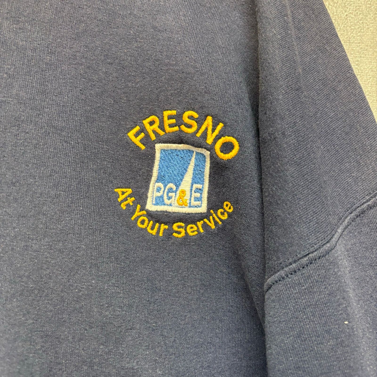 Hanes Vintage Hanes PG&E Crewneck Sweatshirt Mens XL Comfort Blend Size US XL / EU 56 / 4 - 3 Thumbnail