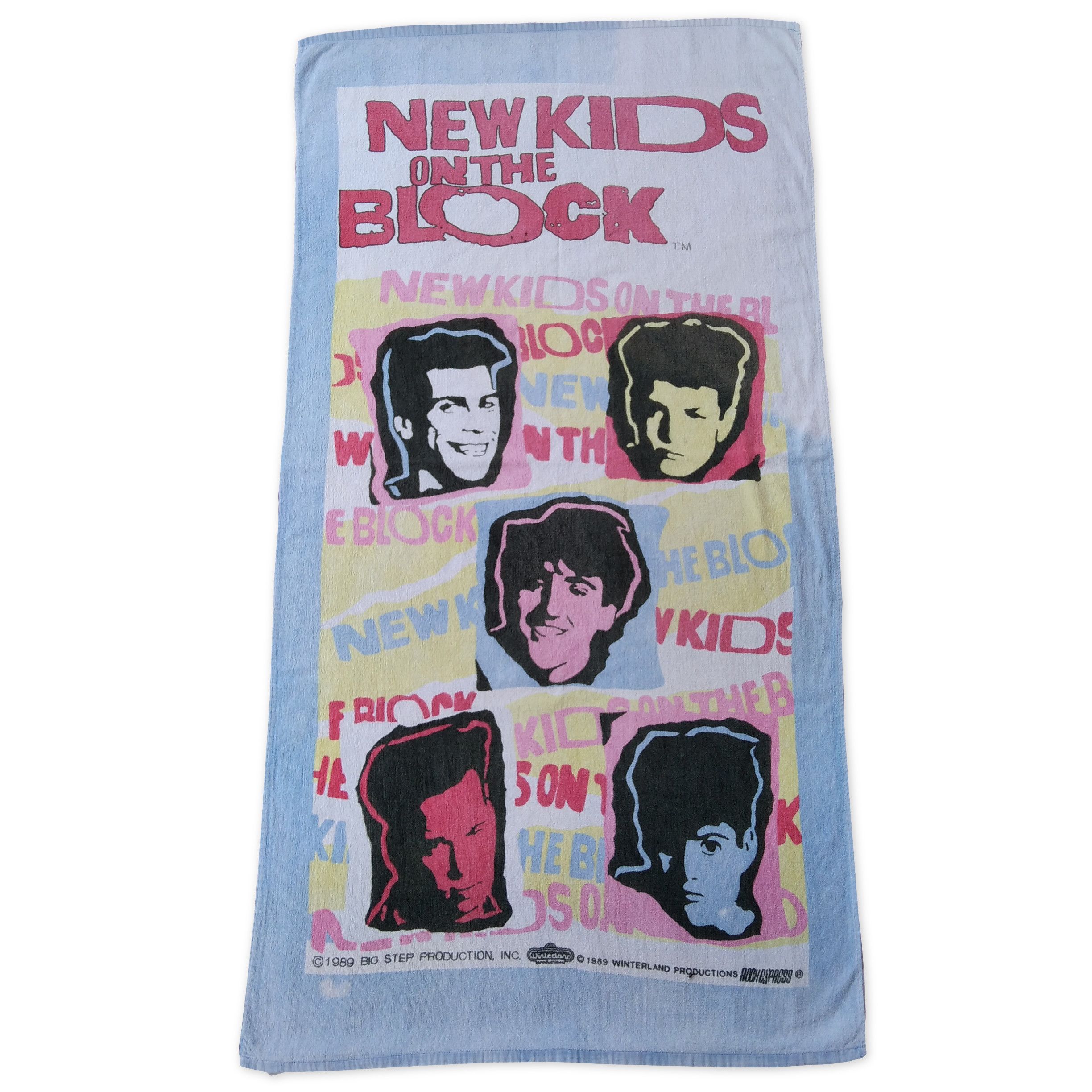Band Tees Vintage 80's NEW KIDS ON THE BLOCK Towell / Flag cr 1989 Size ONE SIZE - 1 Thumbnail