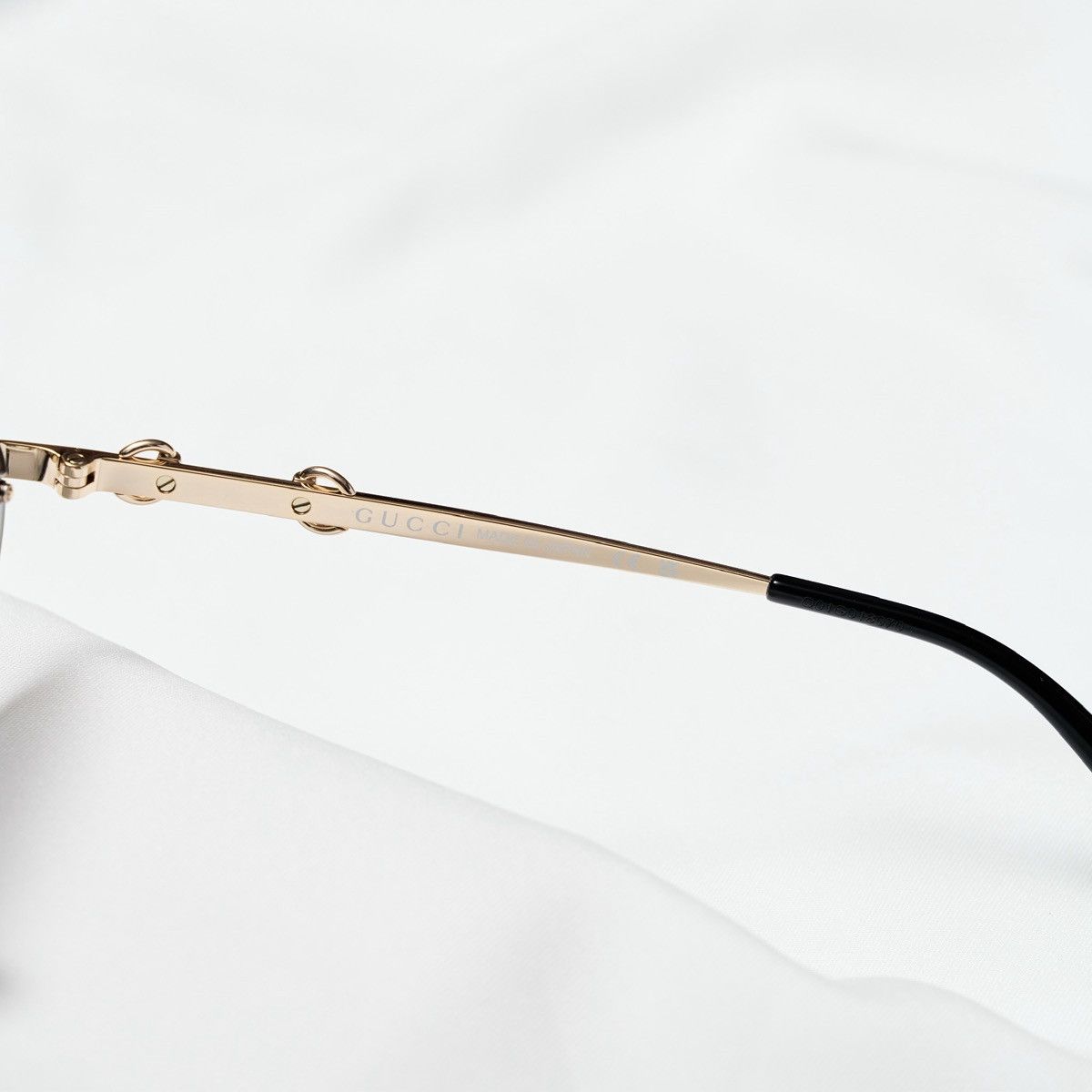 Gucci GUCCI GG2051S 002 SUNGLASSES Size ONE SIZE - 4 Thumbnail