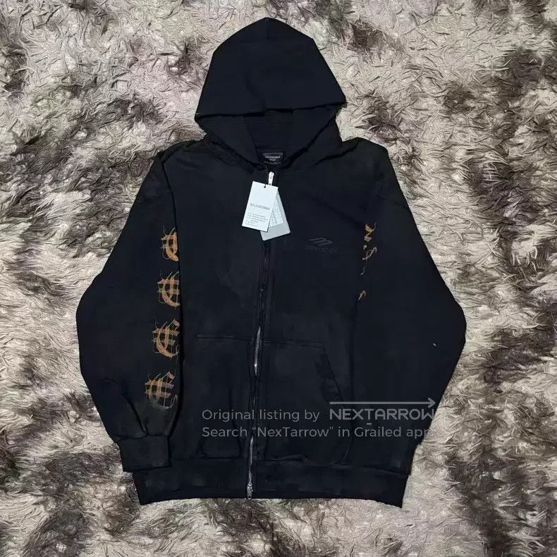 Balenciaga Balenciaga English Letter Mud-Dyed Sanskrit Zippered Hoode Size US M / EU 48-50 / 2 - 1 Thumbnail