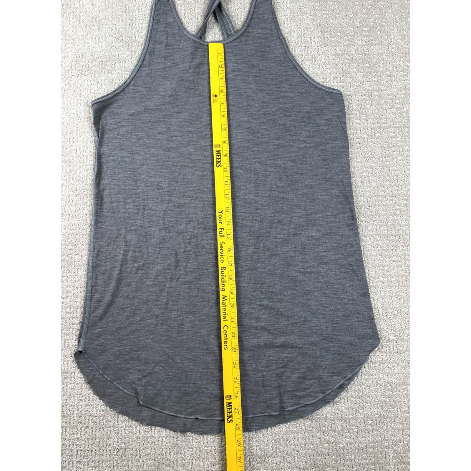 Lululemon Lululemon Tank Top Womens Size 4 Heathered Gray Open Back Cross Strap Stretch Size S / US 4 / IT 40 - 2 Thumbnail
