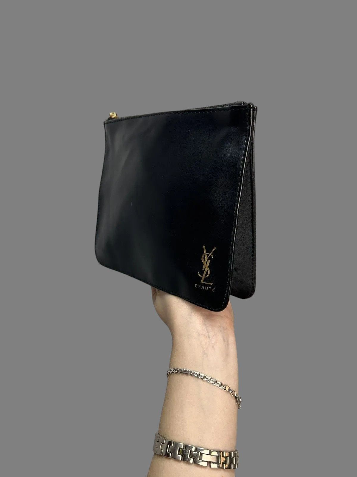 Beauty Beast Black Leather Yves Saint Laurent Clutch Pouch 17x20cm Size ONE SIZE - 5 Thumbnail