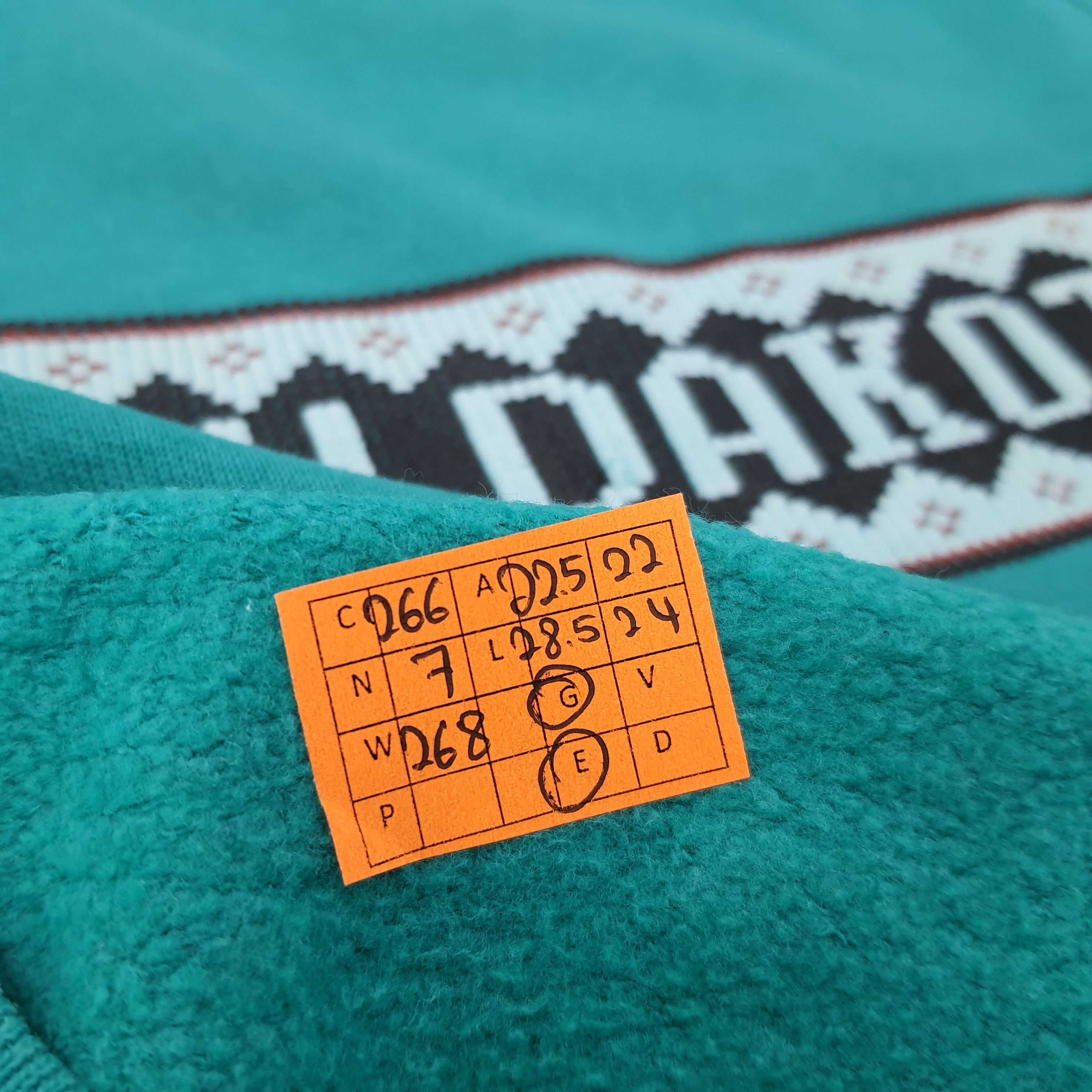 Hanes Vintage Hanes North Dakota Sweatshirt C266N7 Size US M / EU 48-50 / 2 - 8 Thumbnail