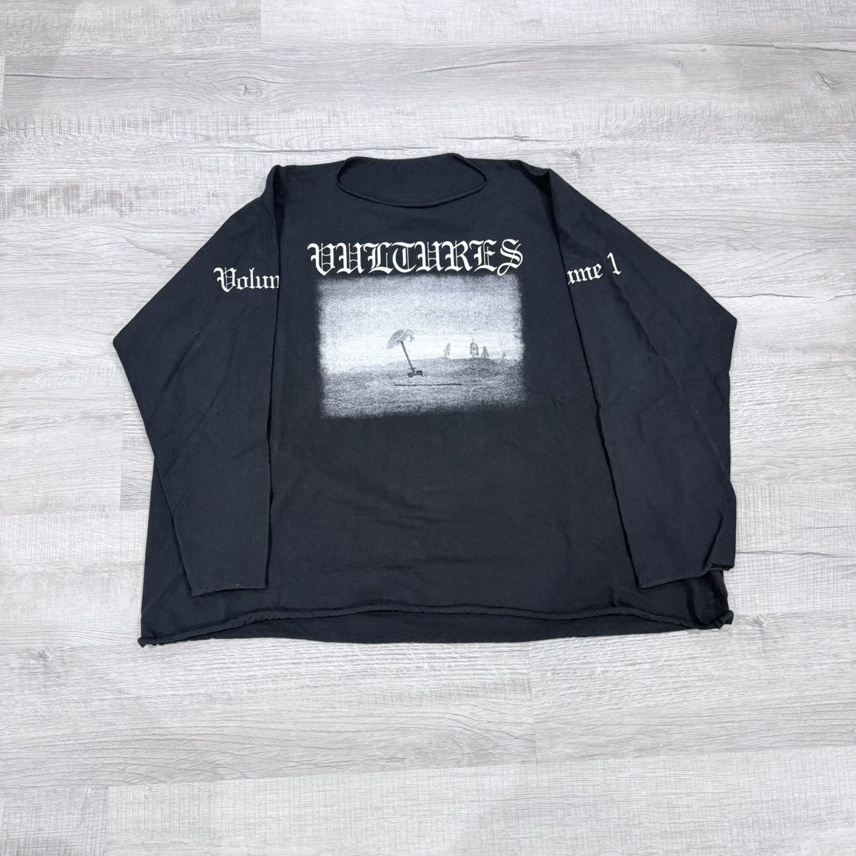 Yeezy Yeezy Vultures L/S Size US XL / EU 56 / 4 - 1 Thumbnail