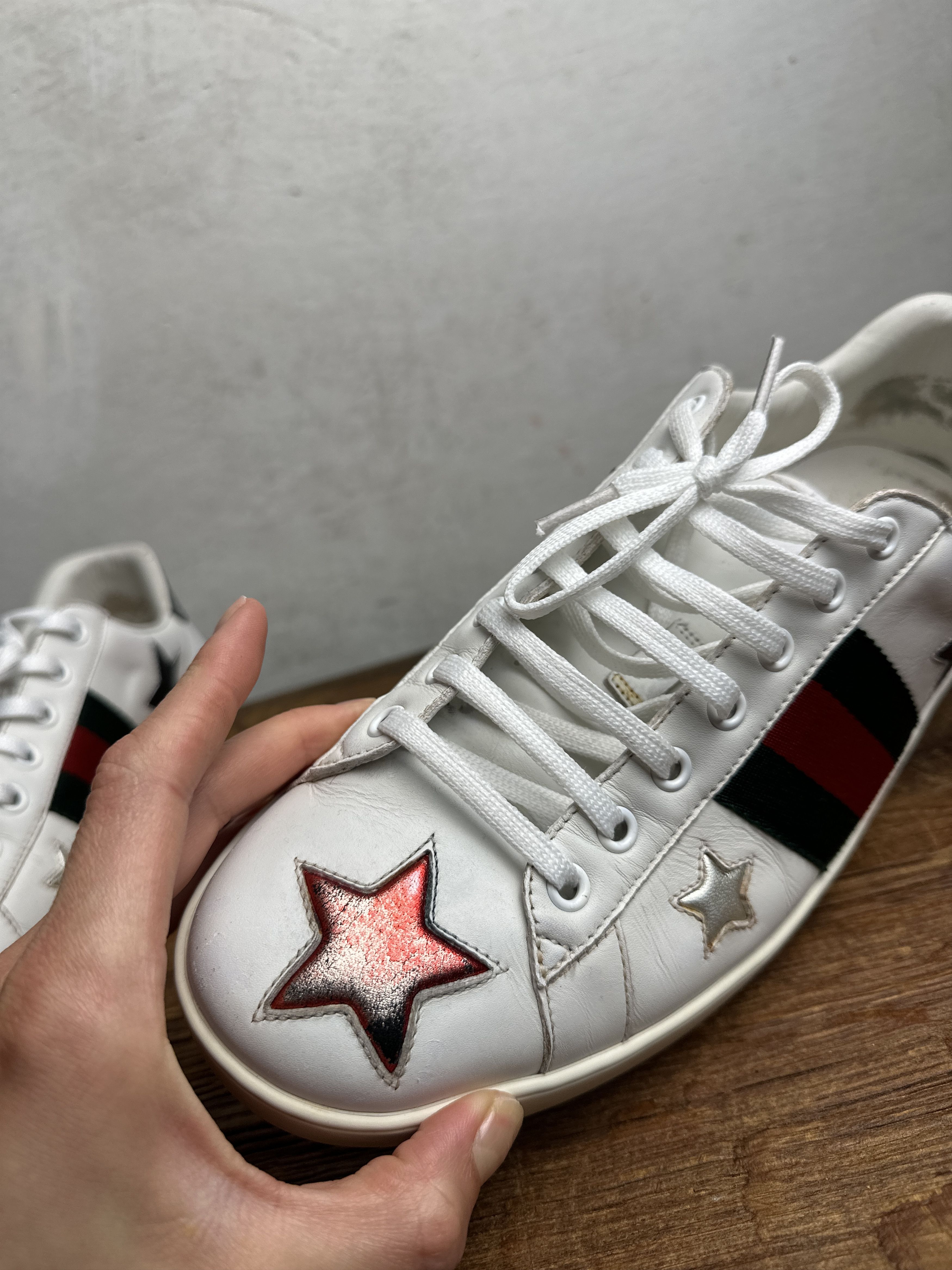 Gucci Gucci Gucci White Leather Ace Metallic Stars Low Top Size US 10 / EU 43 - 9 Thumbnail