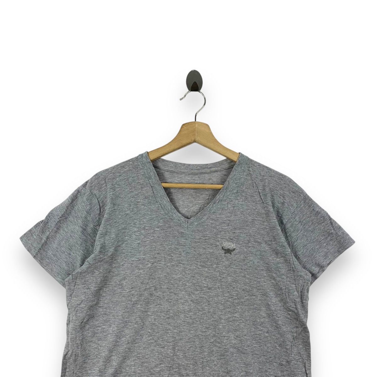 MCM MCM LEGERE COLLECTION Embroidered Logo Tee Shirt Top Size M / US 6-8 / IT 42-44 - 2 Thumbnail