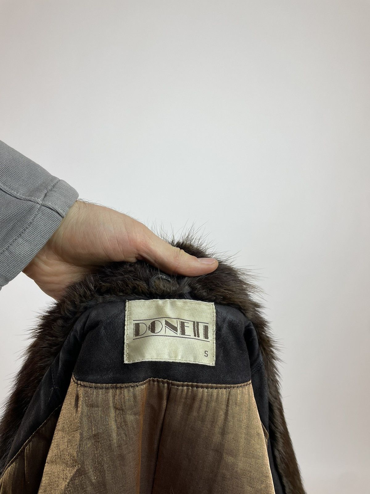 Other Women's belted Fur coat DONETI old money avant garde size S Size S / US 4 / IT 40 - 10 Thumbnail