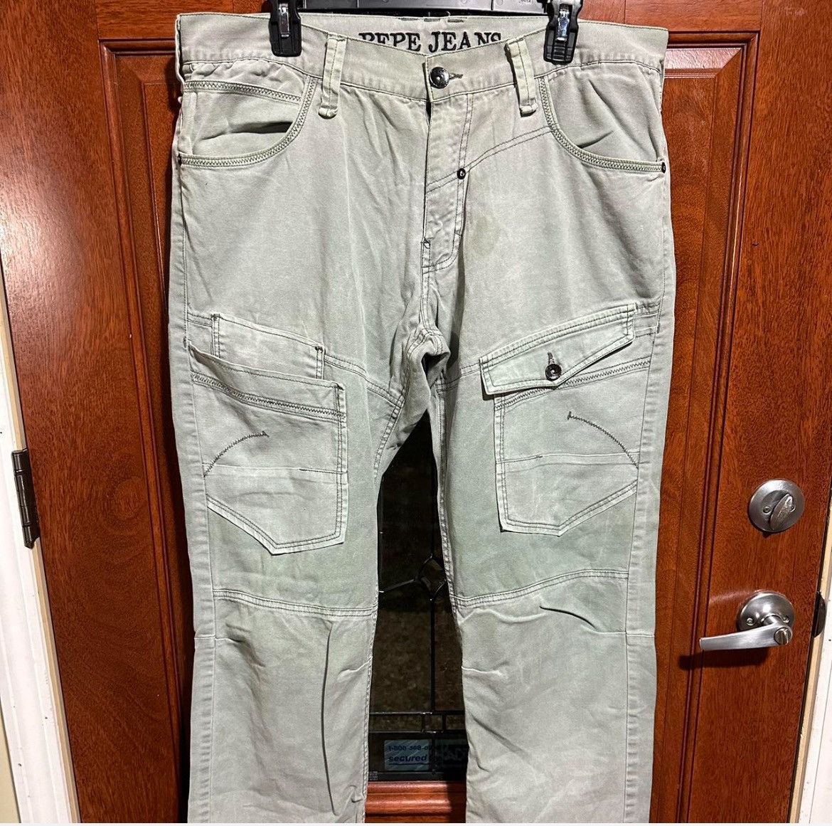 Vintage Vintage Y2K Straight Leg Cargo Utility Pants Skater 38x31 Size US 38 / EU 54 - 1 Thumbnail