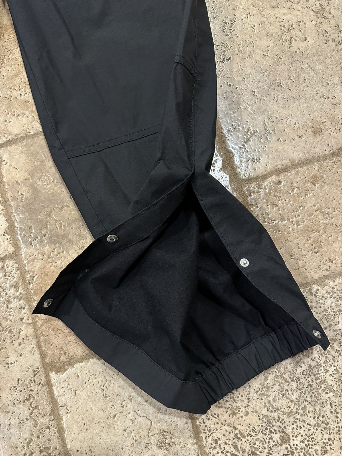 Bottega Veneta Bottega Veneta Daniel Lee Technical Coated Black Pants 2020 Size US 36 / EU 52 - 4 Thumbnail