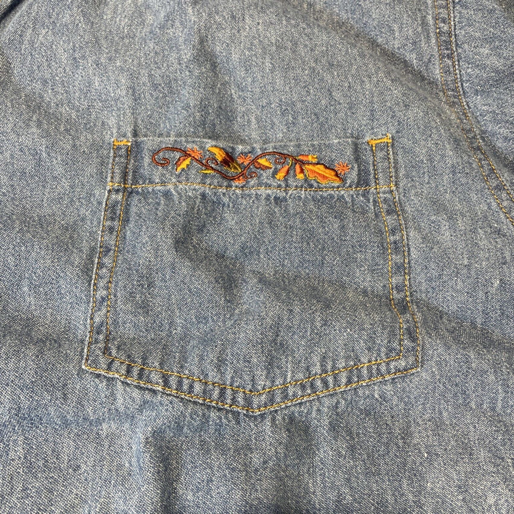 Vintage VINTAGE Style Studio Denim Shirt Women Long Sleeve Blue Cotton Casual Seasonal Size L Size 36" / US 14 / IT 50 - 3 Thumbnail