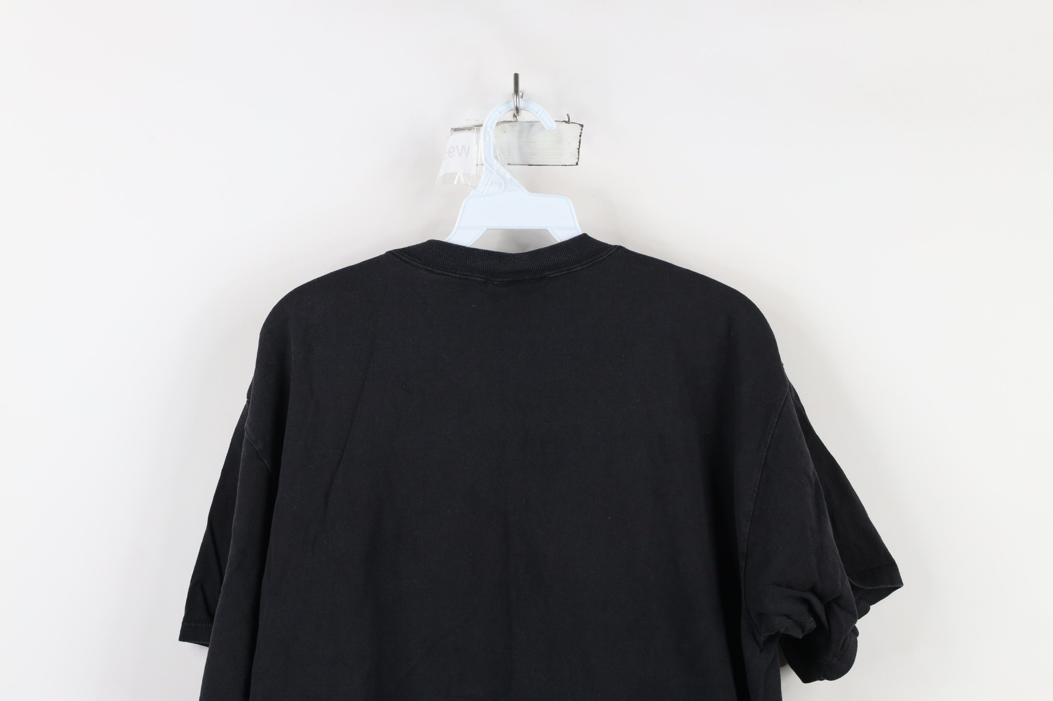 Vintage Vintage 90s Streetwear Sole Basketball T-Shirt Black Cotton Size US L / EU 52-54 / 3 - 13 Thumbnail