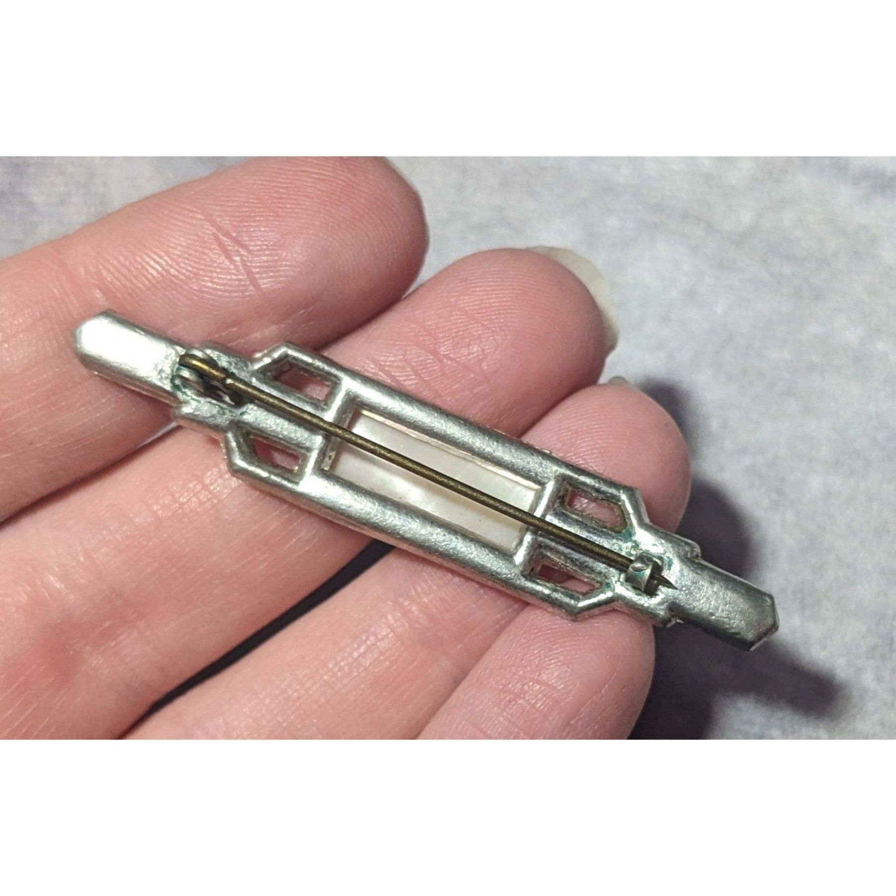 Other Vintage Art Deco Mother Of Pearl Rhinestone Silver Tone Broo Size ONE SIZE - 6 Thumbnail