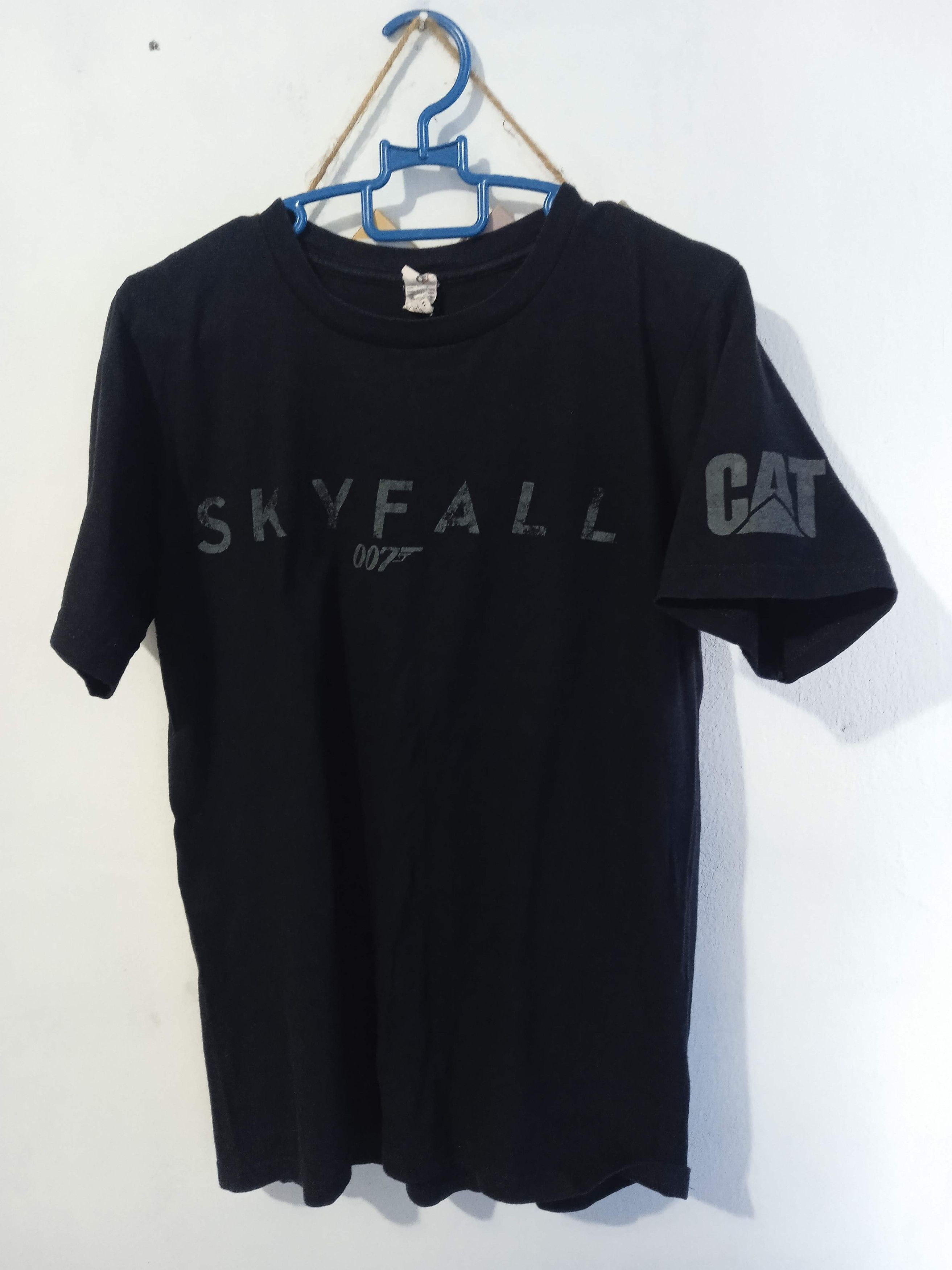 Vintage Vintage 00's James bond film Skyfall 007 shirt Size US S / EU 44-46 / 1 - 1 Thumbnail