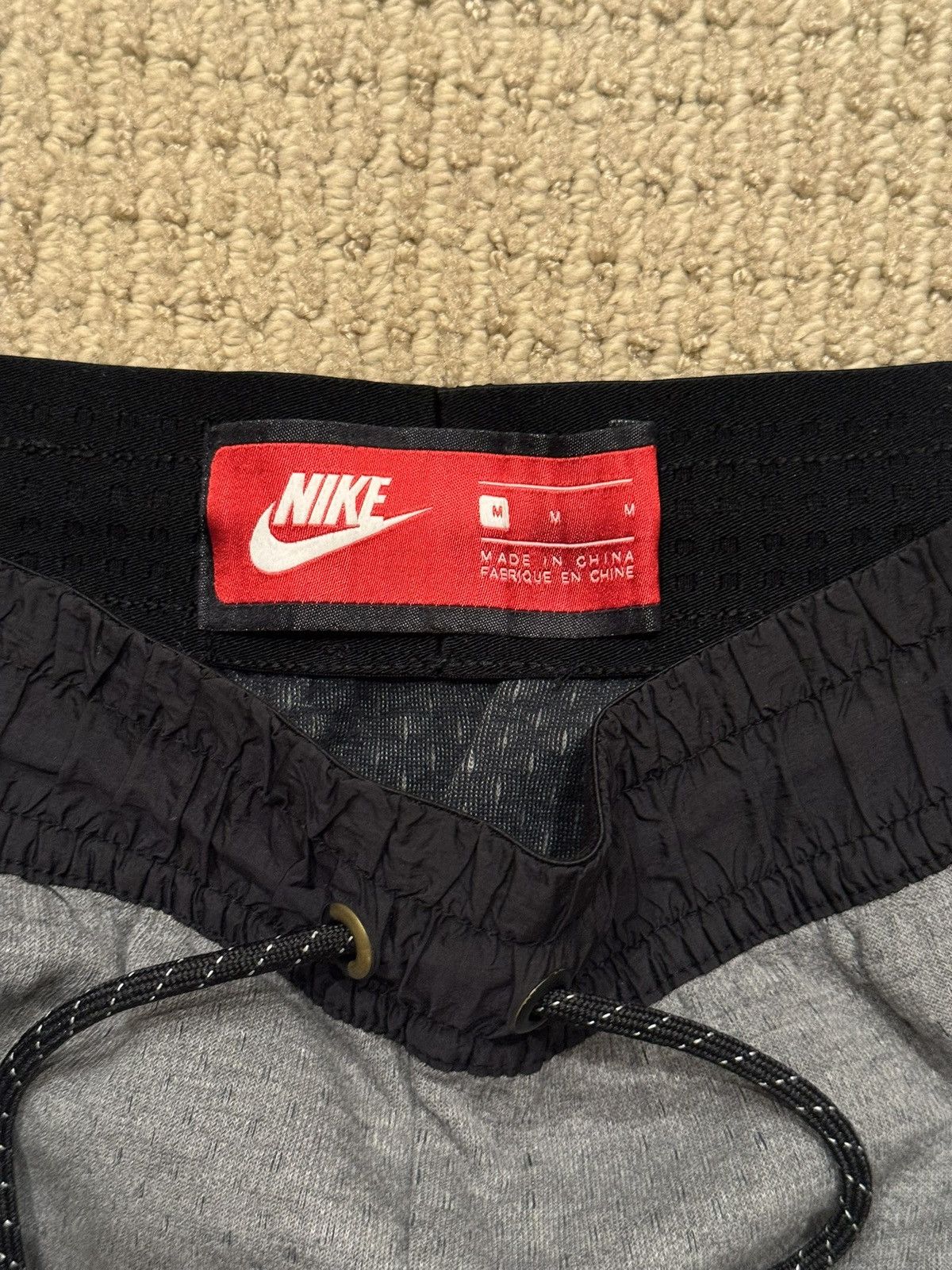 Nike Nike Shorts with Zipper Pockets Size US 32 / EU 48 - 5 Thumbnail