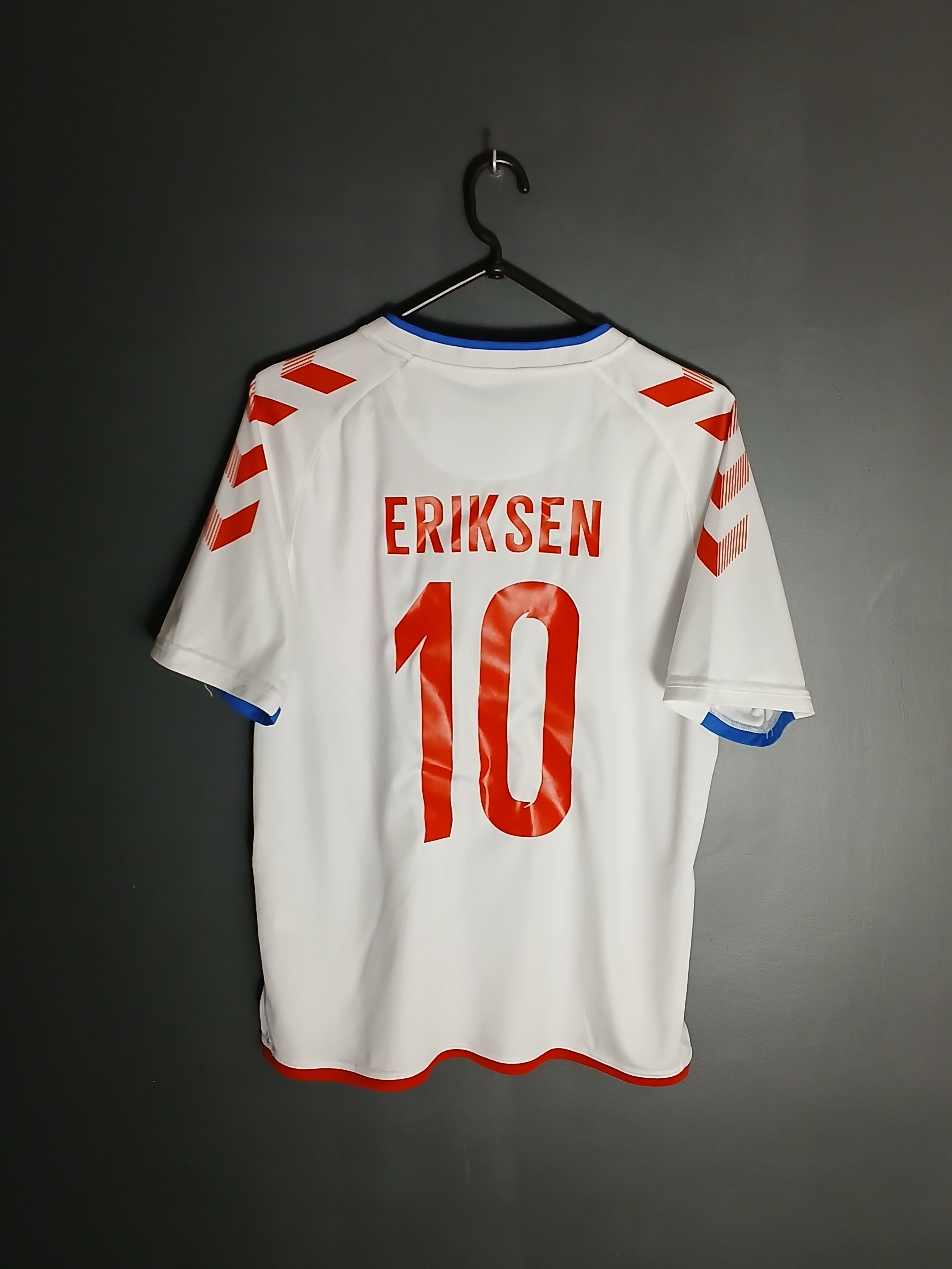 Other Denmark National Team Eriksen Football Jersey T-Shirt Size US M / EU 48-50 / 2 - 1 Thumbnail