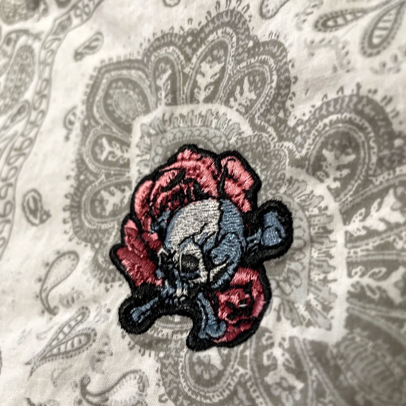 Vintage PUBLIC RECORD Shirt Men 2XL Skull Rose Bandana Paisley Punk Rock Streetwear XXL Size US XXL / EU 58 / 5 - 4 Thumbnail