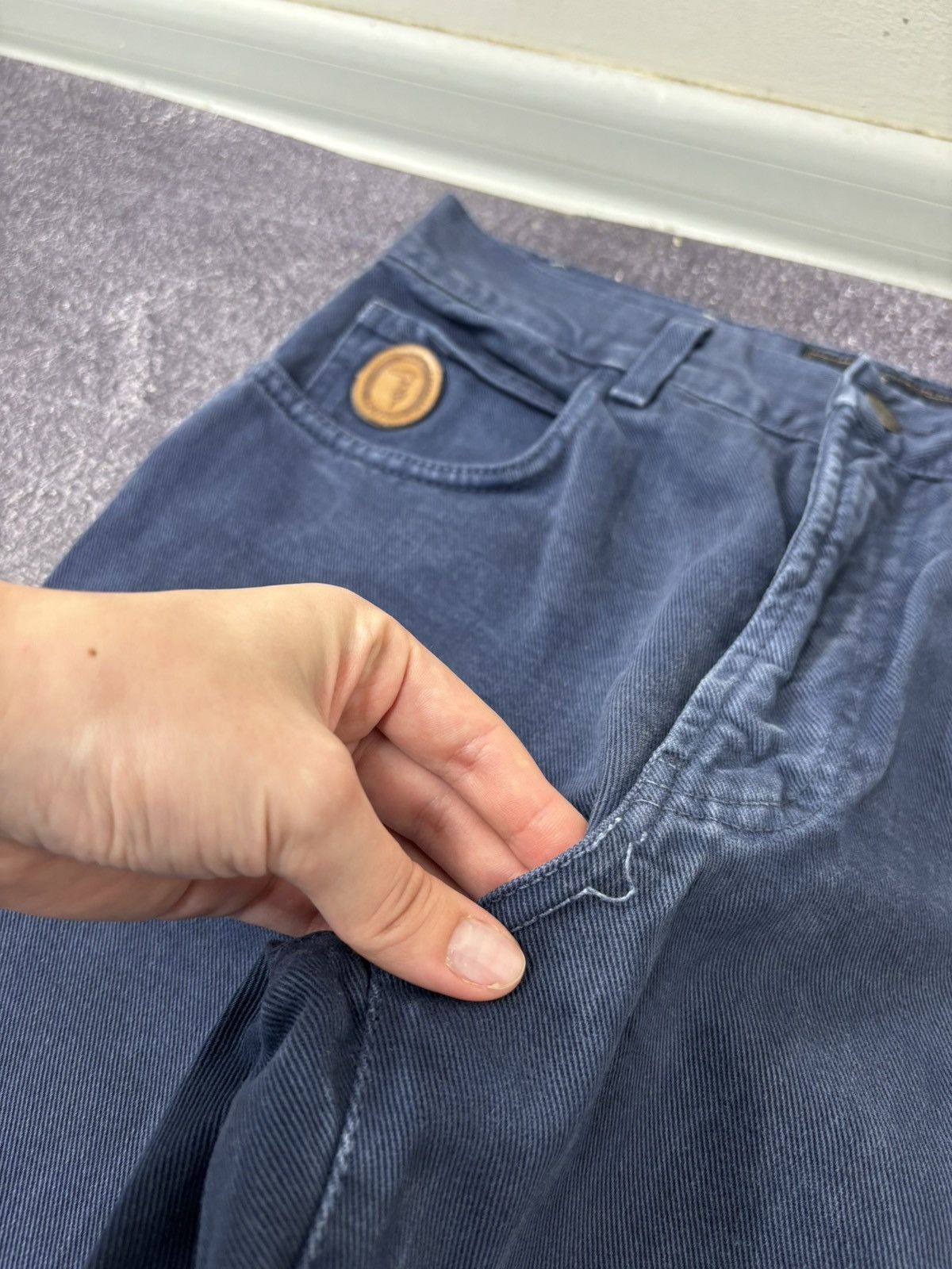 Trussardi Vintage 90s Trussardi Women’s Navy Straight Fit Denim Jeans Size 34" / US 12 / IT 48 - 7 Thumbnail