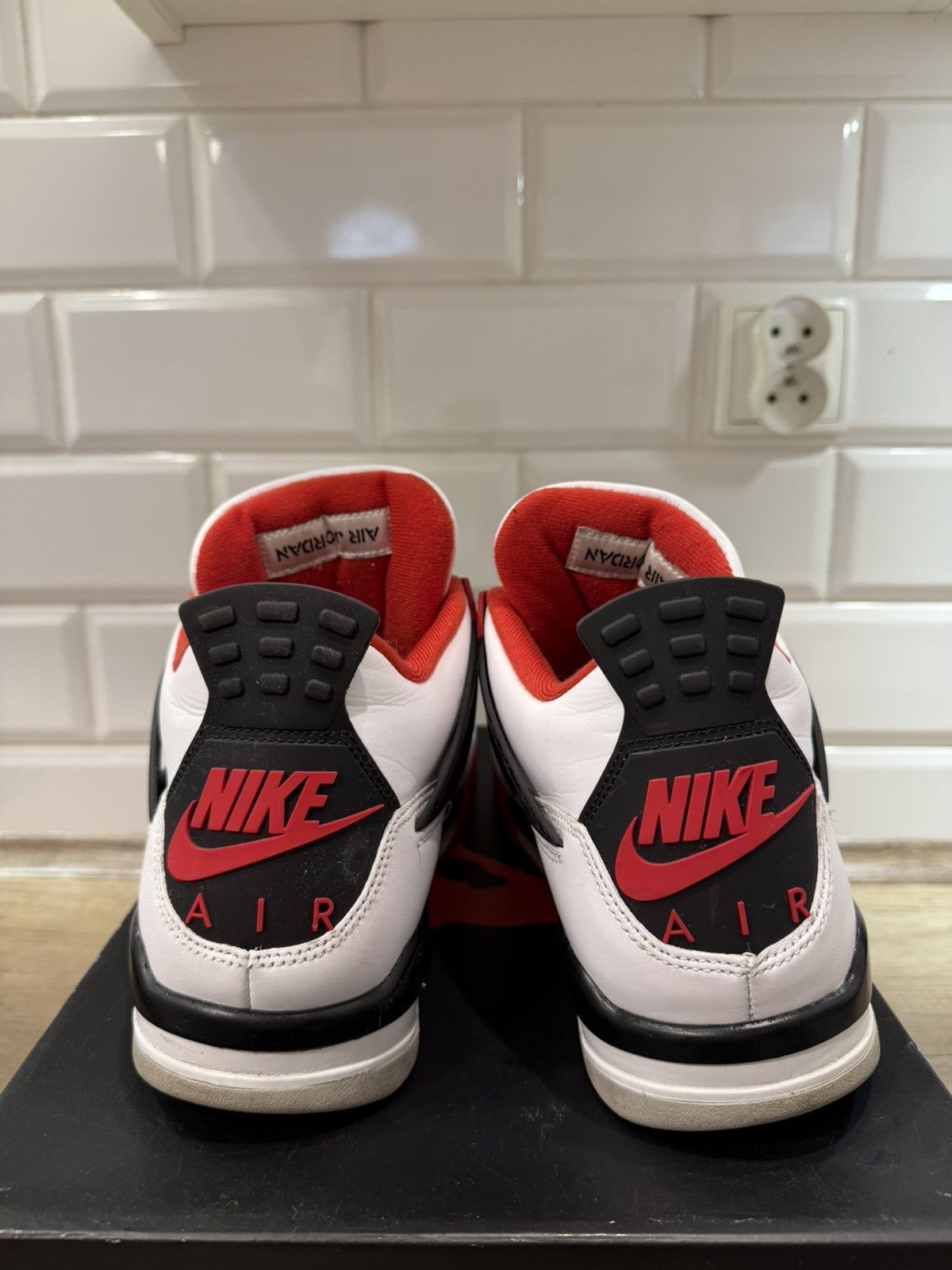 Jordan Brand Jordan 4 Fire Red 2020 Size US 11 / EU 44 - 2 Thumbnail